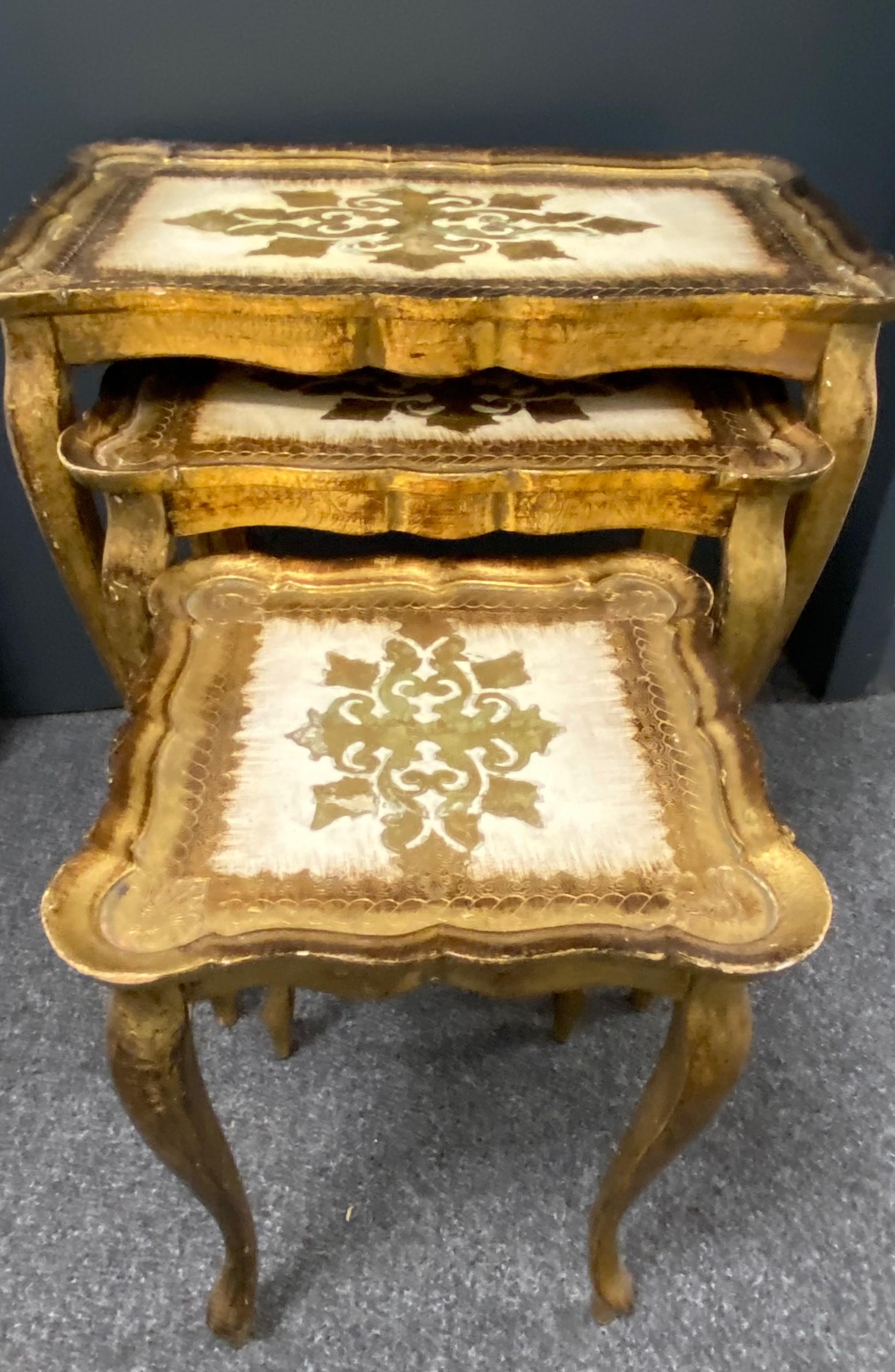 Mid-Century Modern Gilded Wood Florentine Hollywood Regency Style Tole Set of Three Nesting Tables