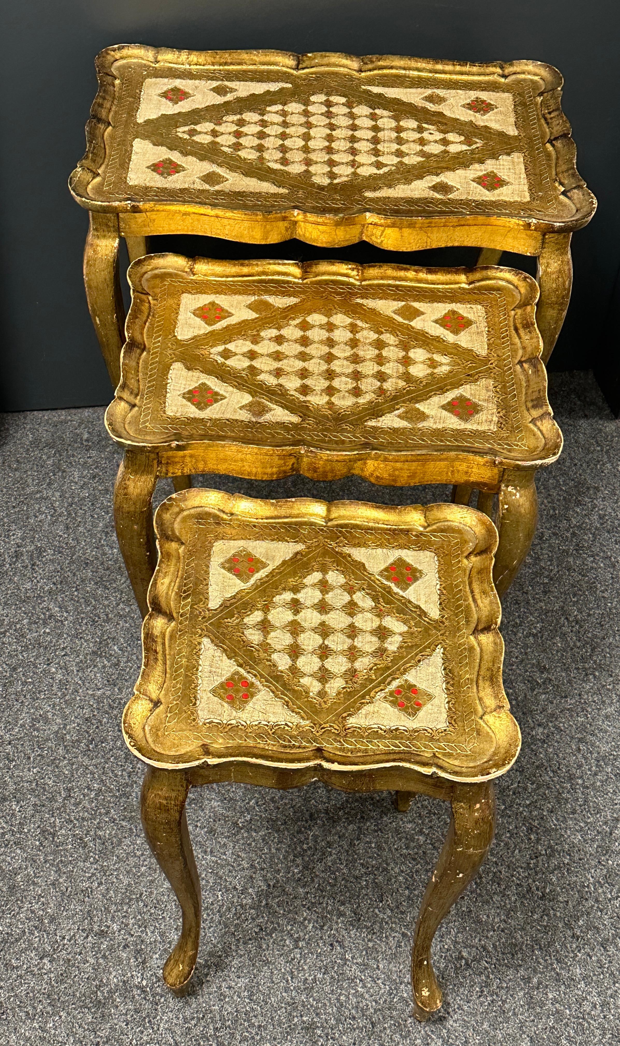 Gilt Gilded Wood Florentine Hollywood Regency Style Tole Set of Three Nesting Tables For Sale