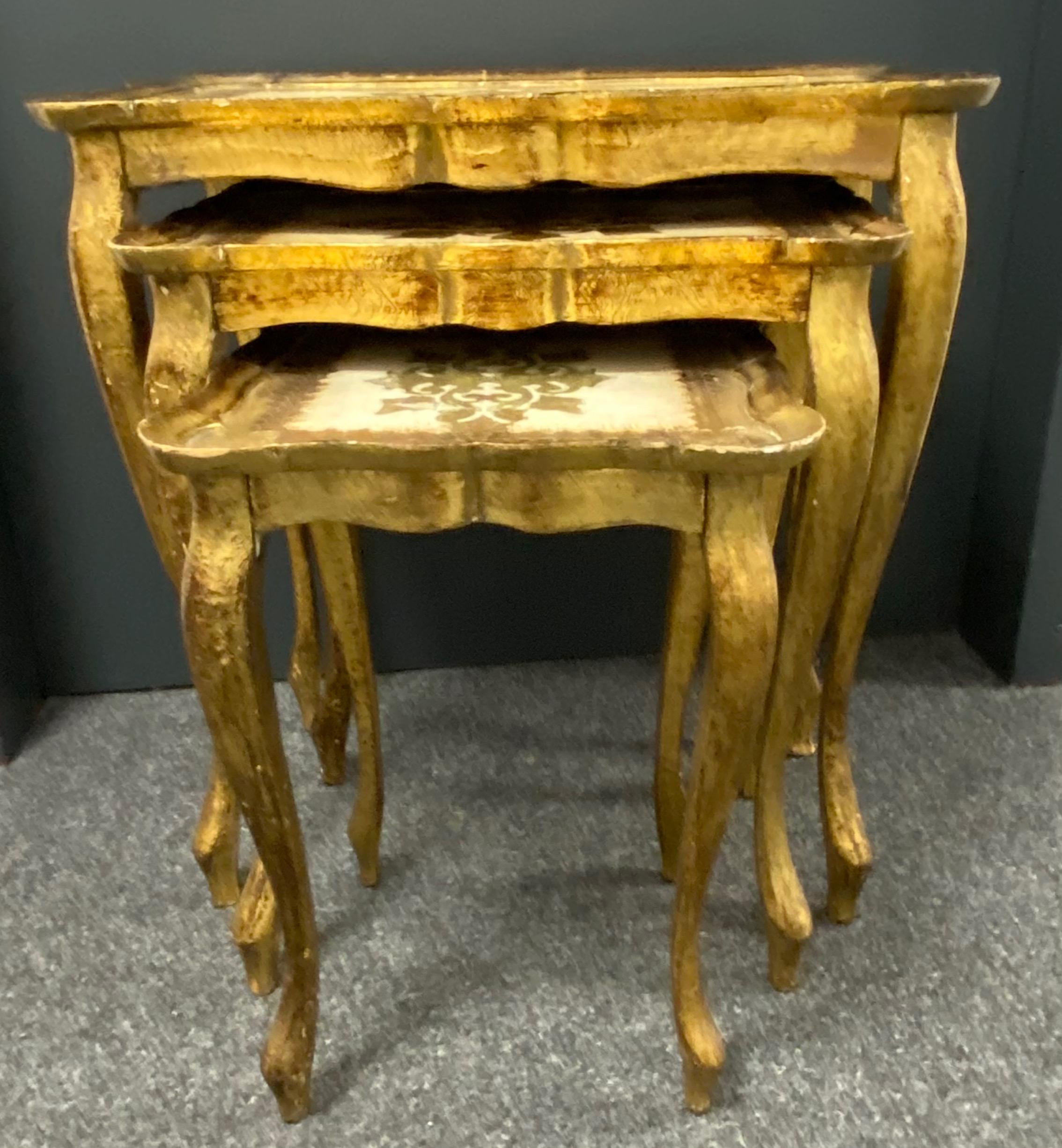 Italian Gilded Wood Florentine Hollywood Regency Style Tole Set of Three Nesting Tables