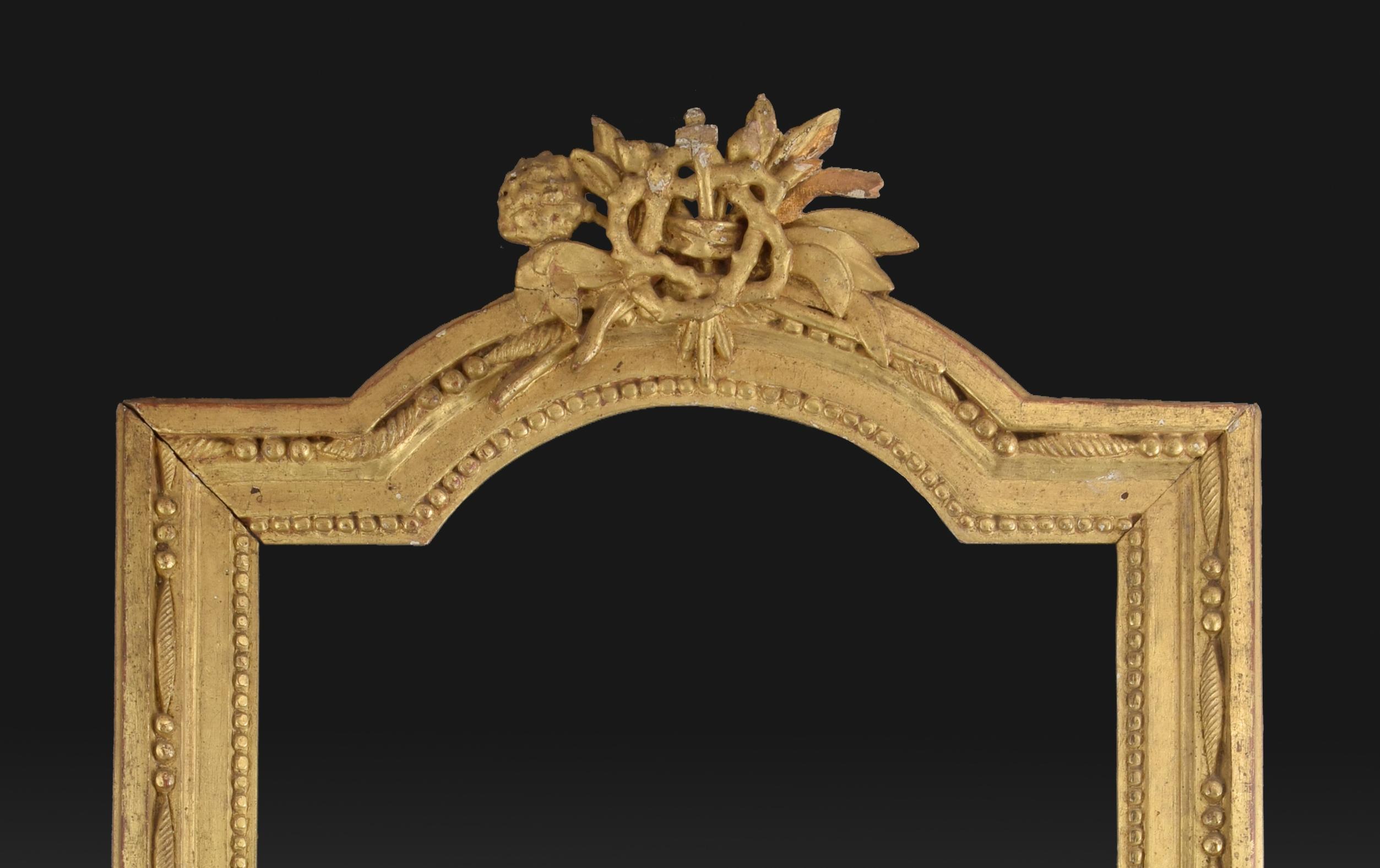 Vergoldeter Holzrahmen, 18. Jahrhundert im Zustand „Relativ gut“ im Angebot in Madrid, ES