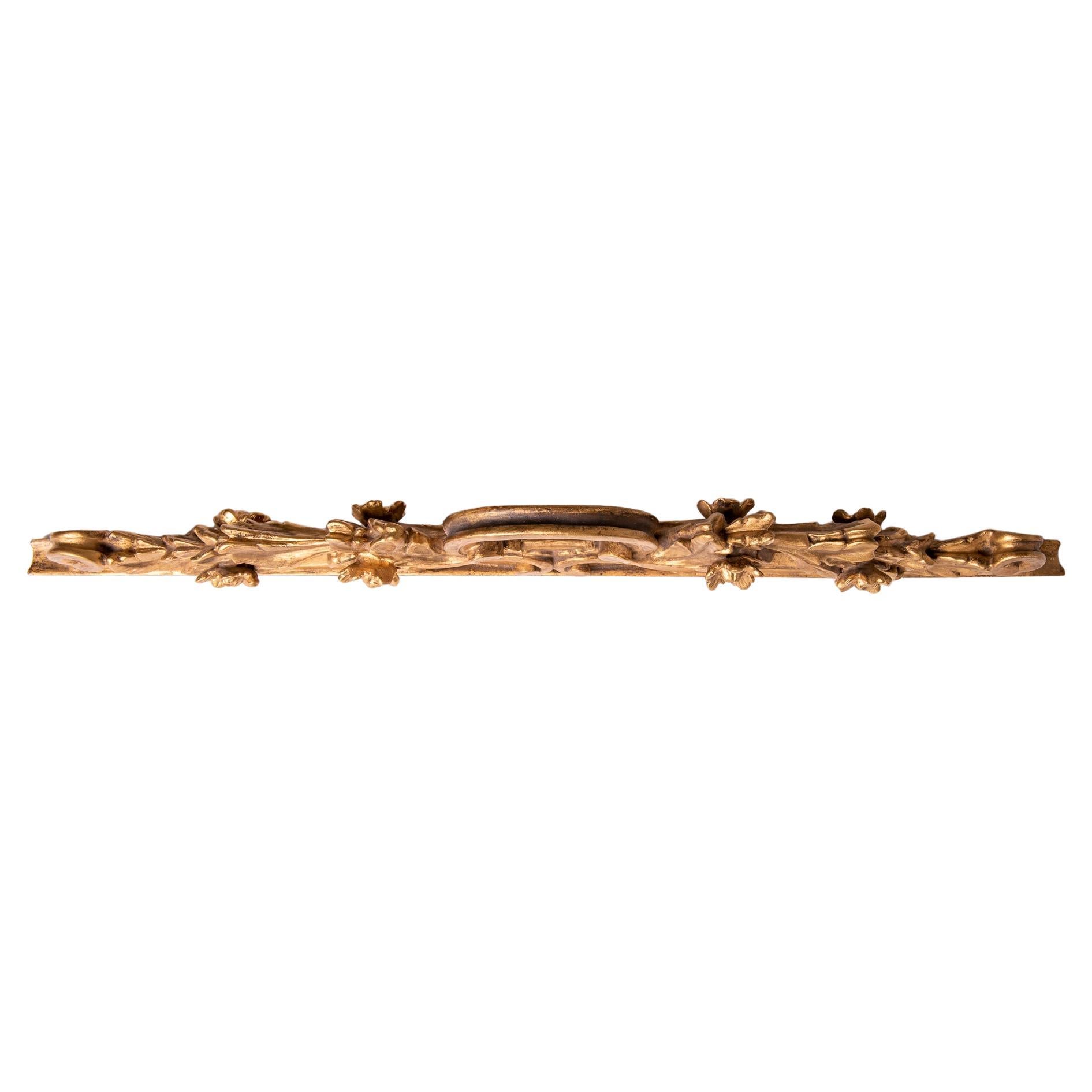 Gilded Wooden Double Cornice Dorado en venta