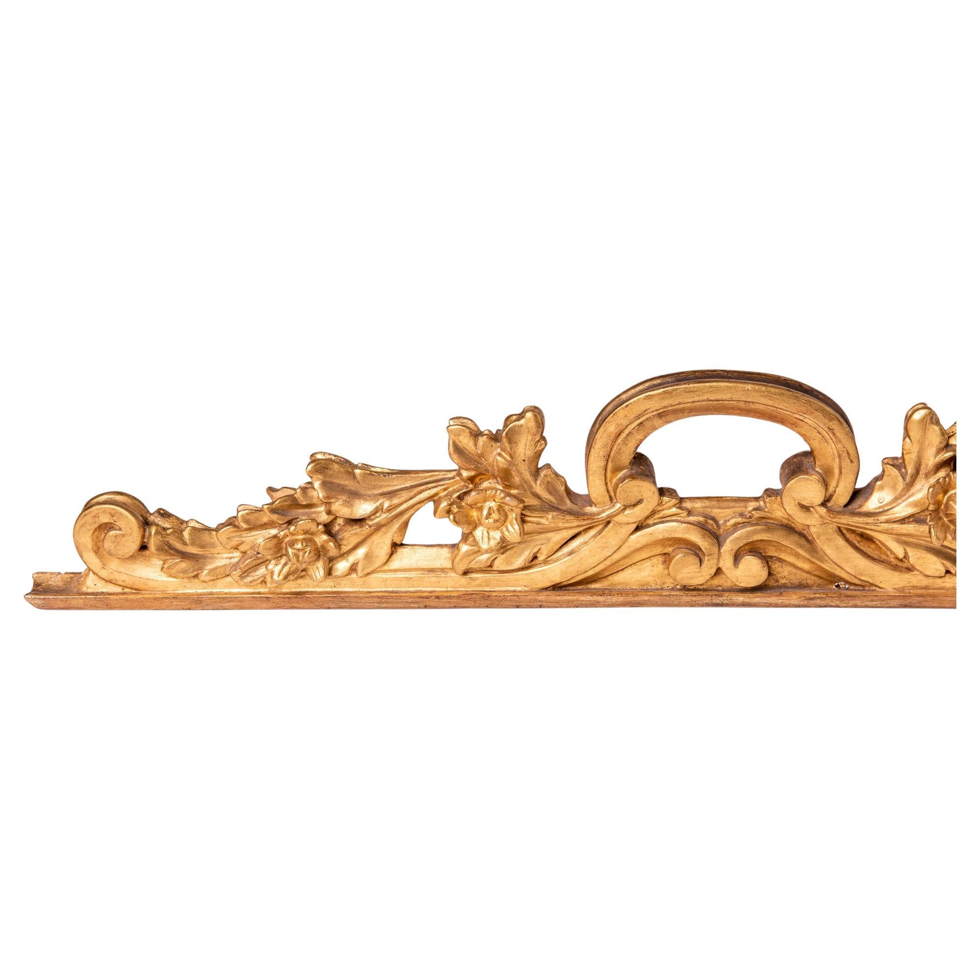 Gilded Wooden Double Cornice Madera frutal en venta