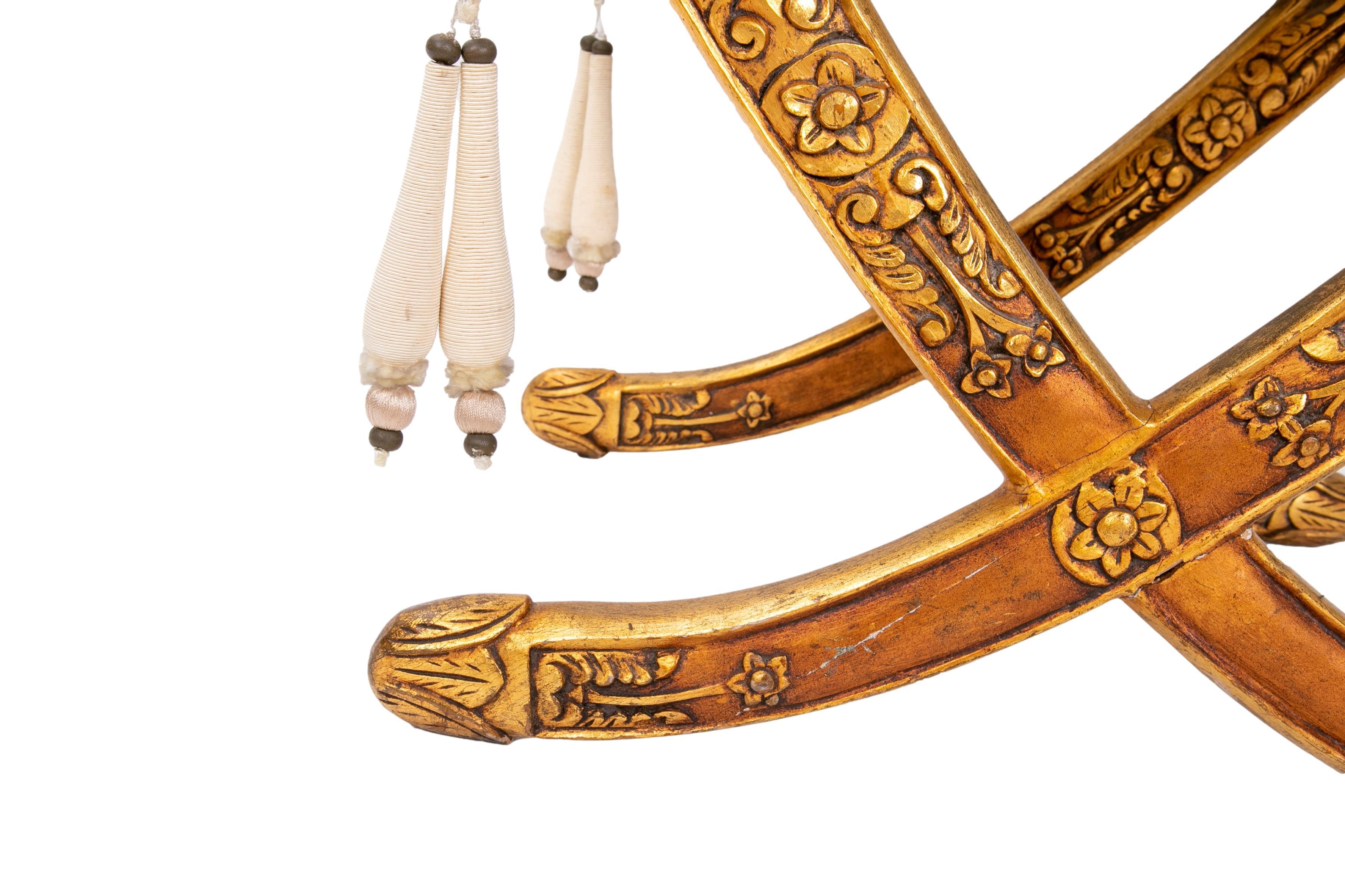 Gilded Wooden Jabuga with Legs in the Shape of Arabian Swords For Sale 6