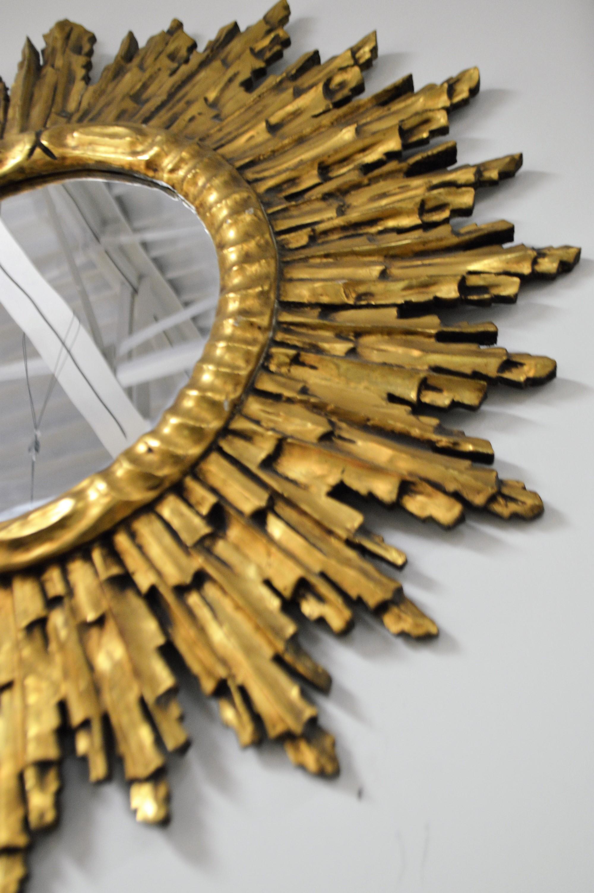 Gilded Wooden Sunburst Mirror from France, circa 1920 In Good Condition In Oakville, ON