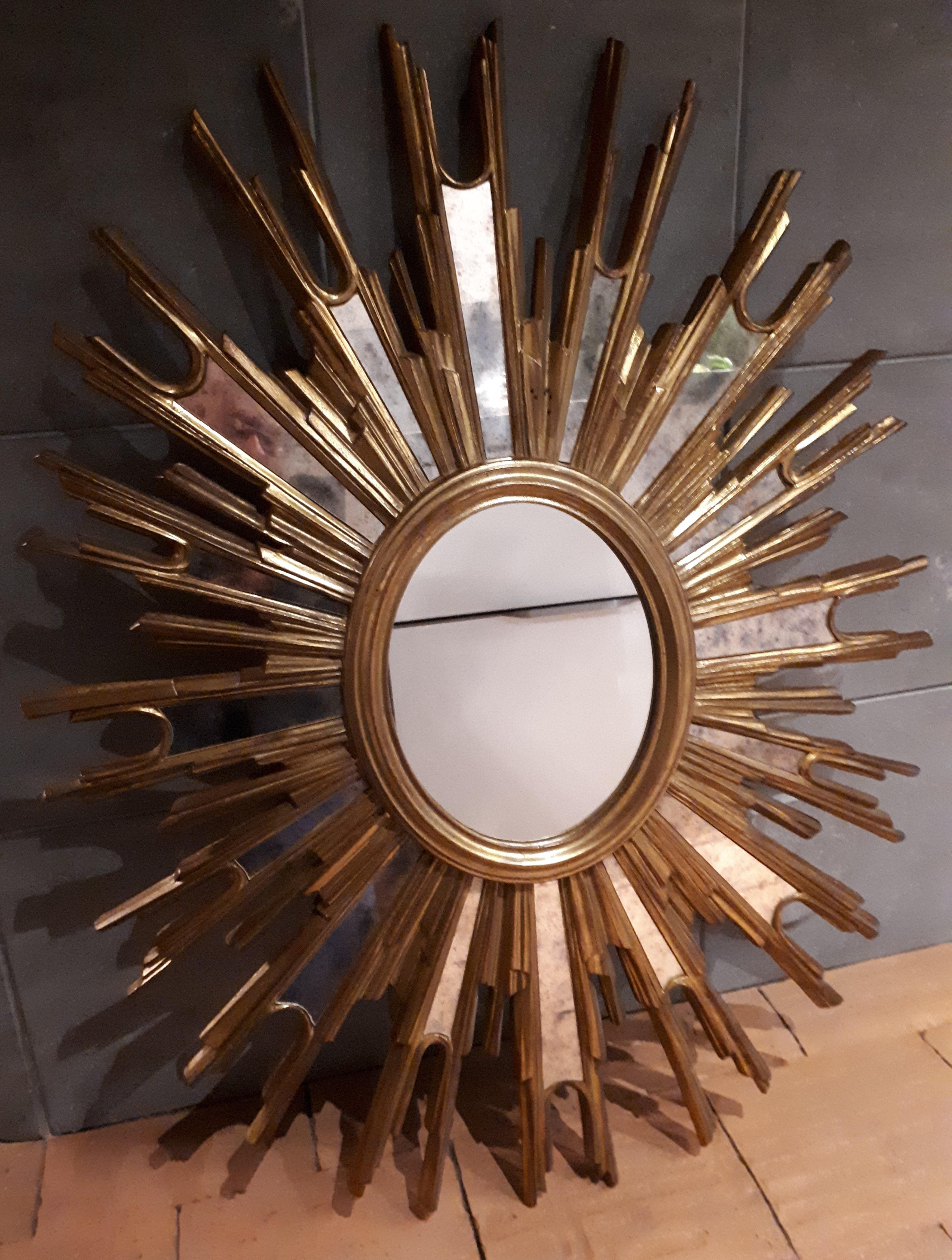 Gilded wooden witch or sunburst mirror, France 1950 For Sale 7