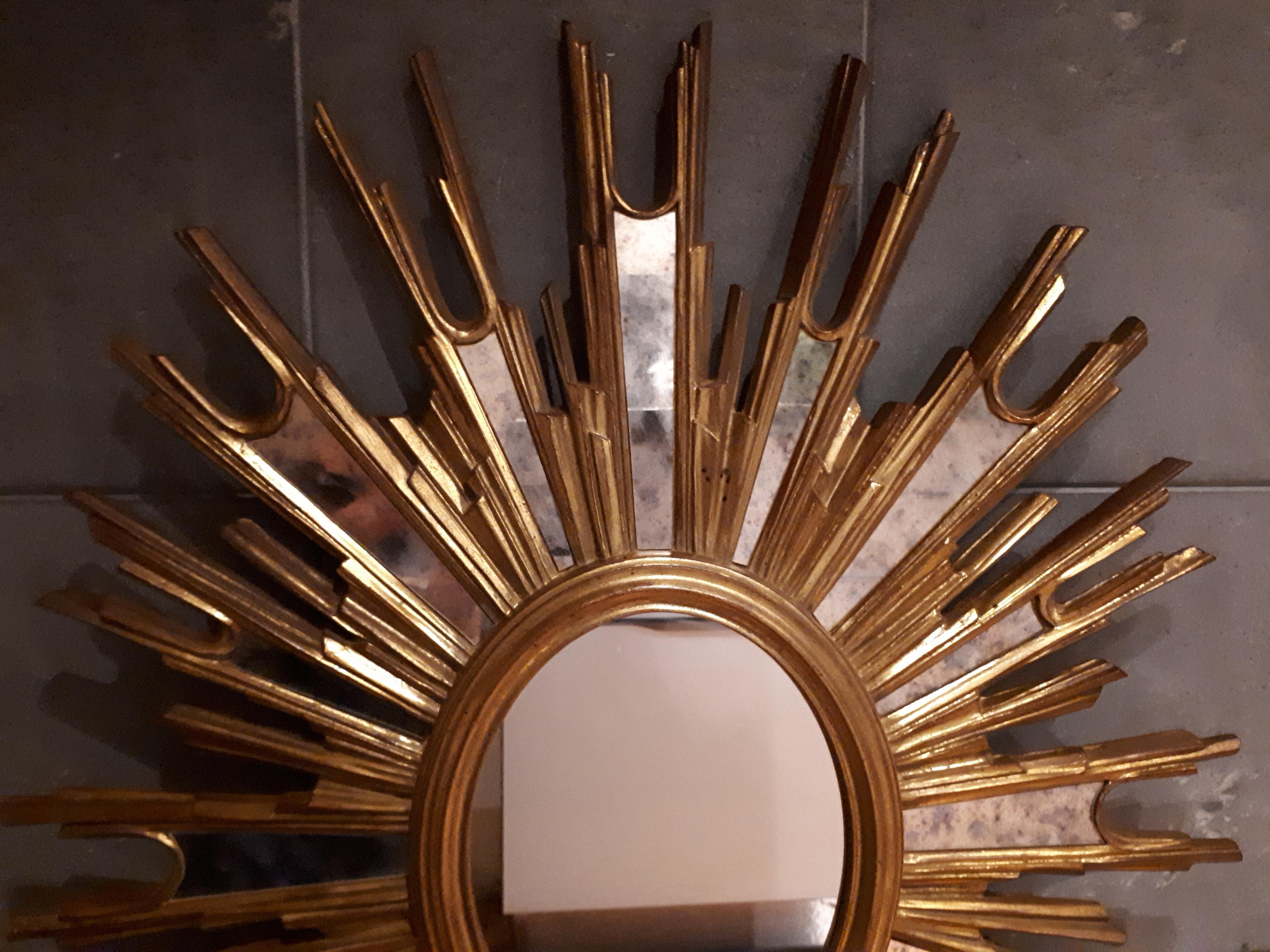 Gilded wooden witch or sunburst mirror, France 1950 For Sale 10