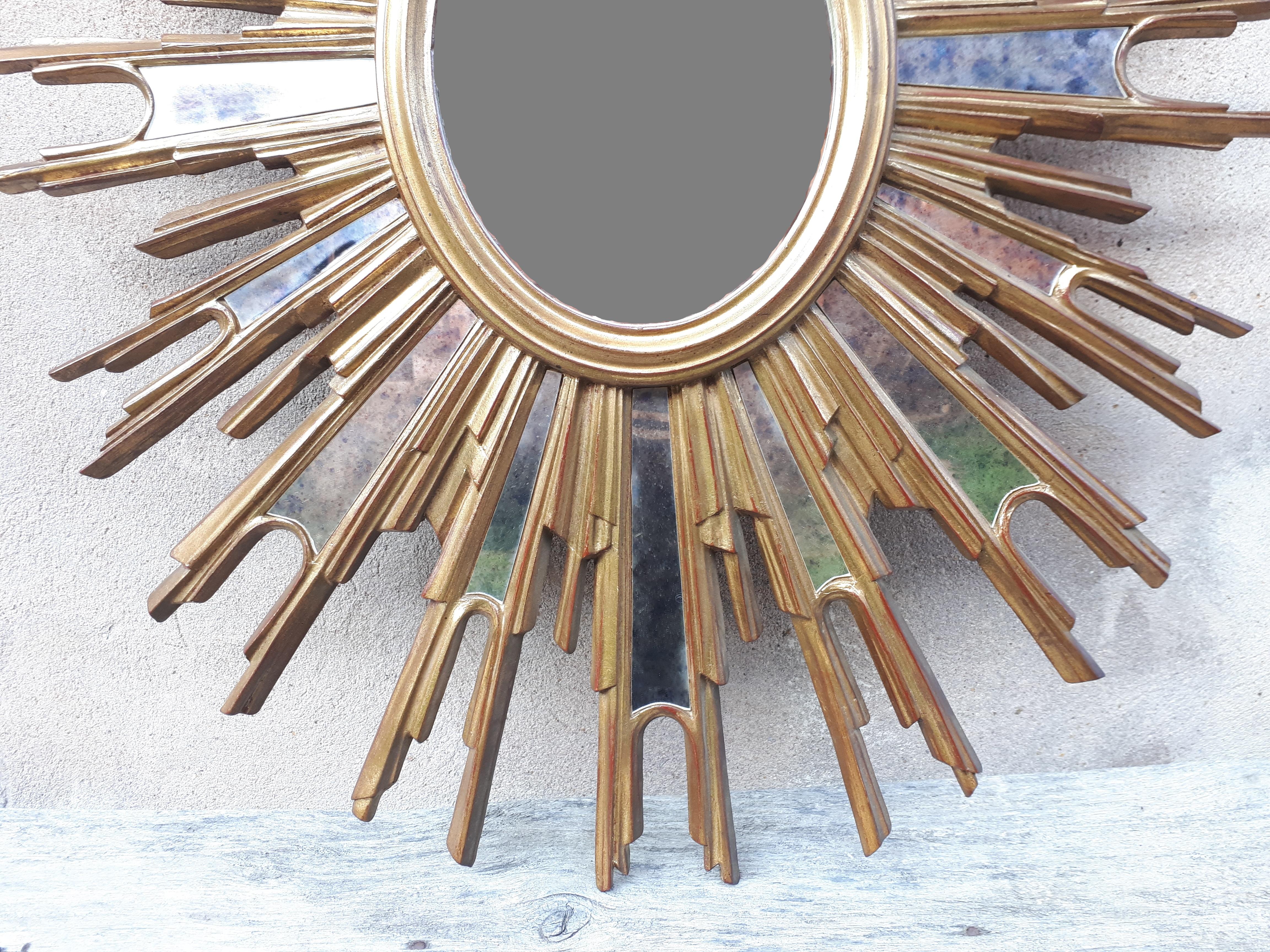 Gilded wooden witch or sunburst mirror, France 1950 For Sale 1