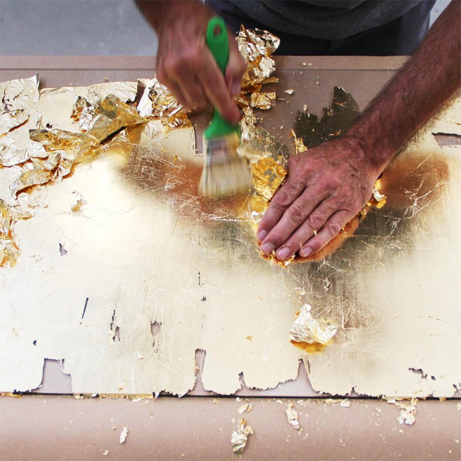 Table basse moyenne à dorer en vente 3