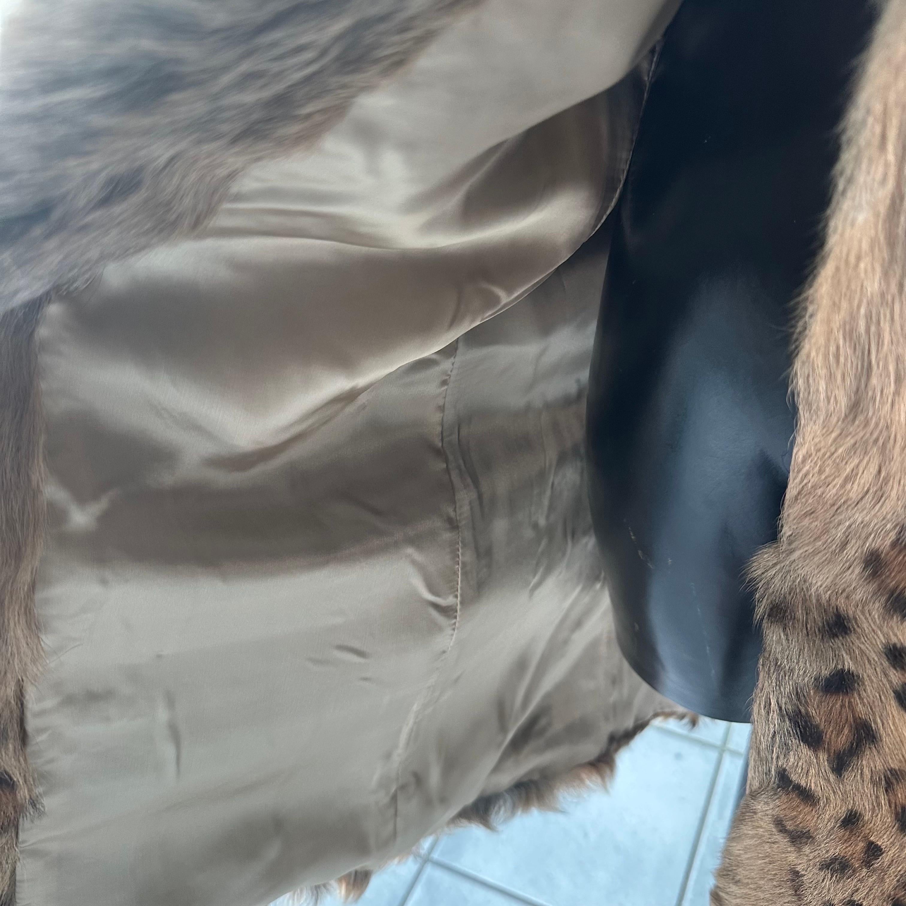 Gilet Prada  in pelliccia di capretto con stampa animalier For Sale 3