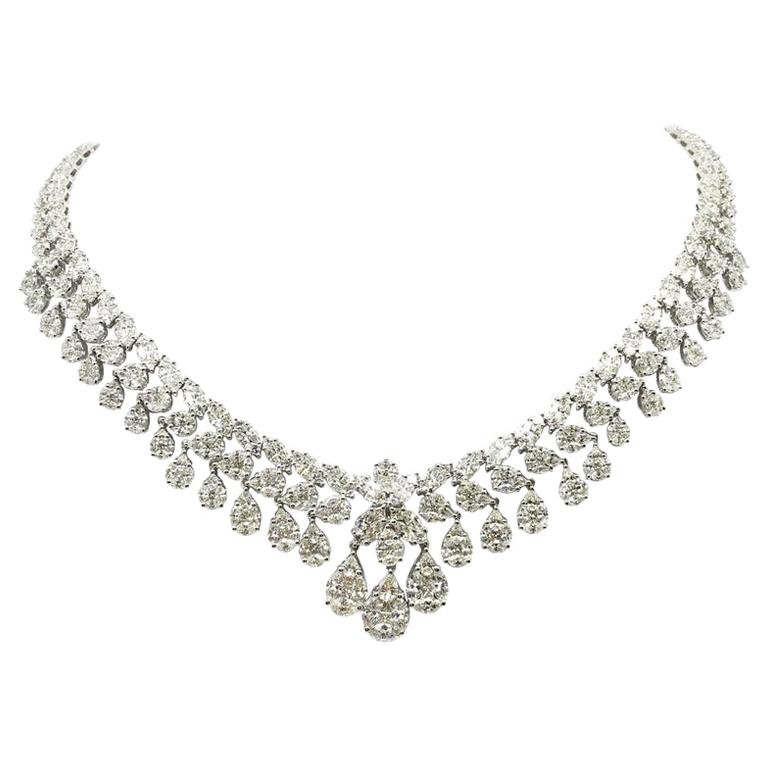 GILIN 18 Karat 29.92 Carat White Gold, Classic White Diamond Necklace