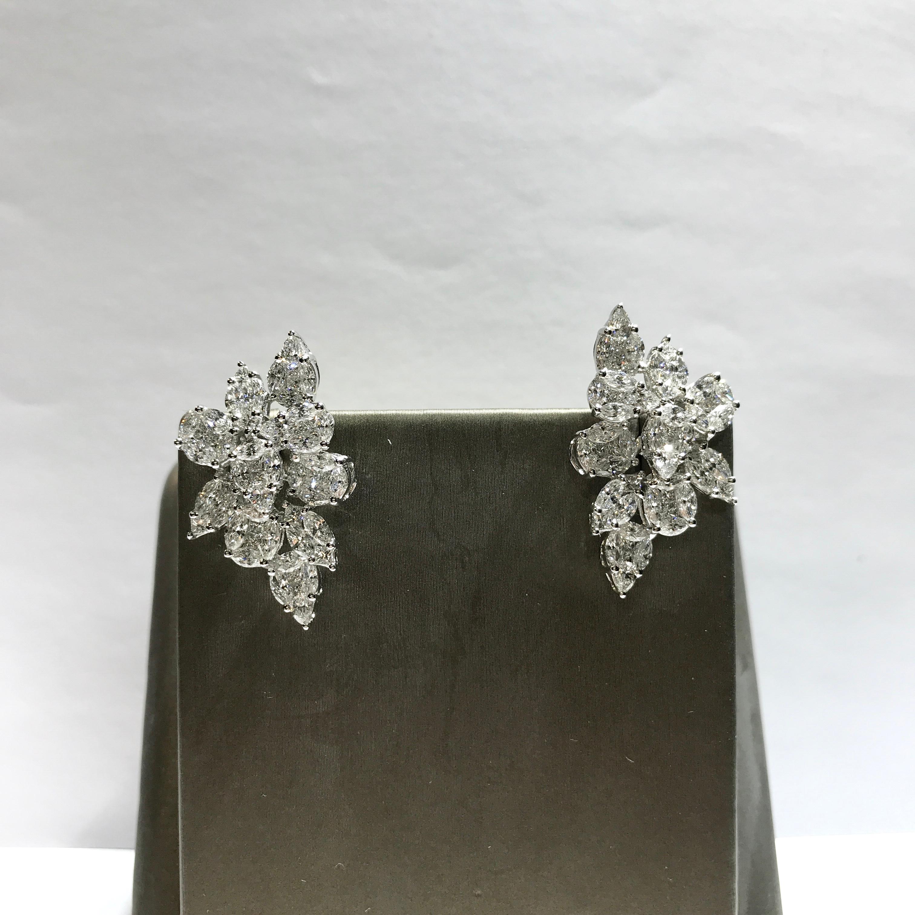 GILIN-18kw HARRY WINSTON style cluster diamond earrings. Stunning signature Harry Winston 
style diamond Cluster earring-Feminine ,elegant, dazzling!

Height: 30 mm / Width: 17.61 mm / Depth: 3.32 mm
Total Diamond Weight: 5.98ct / MQ White Diamond