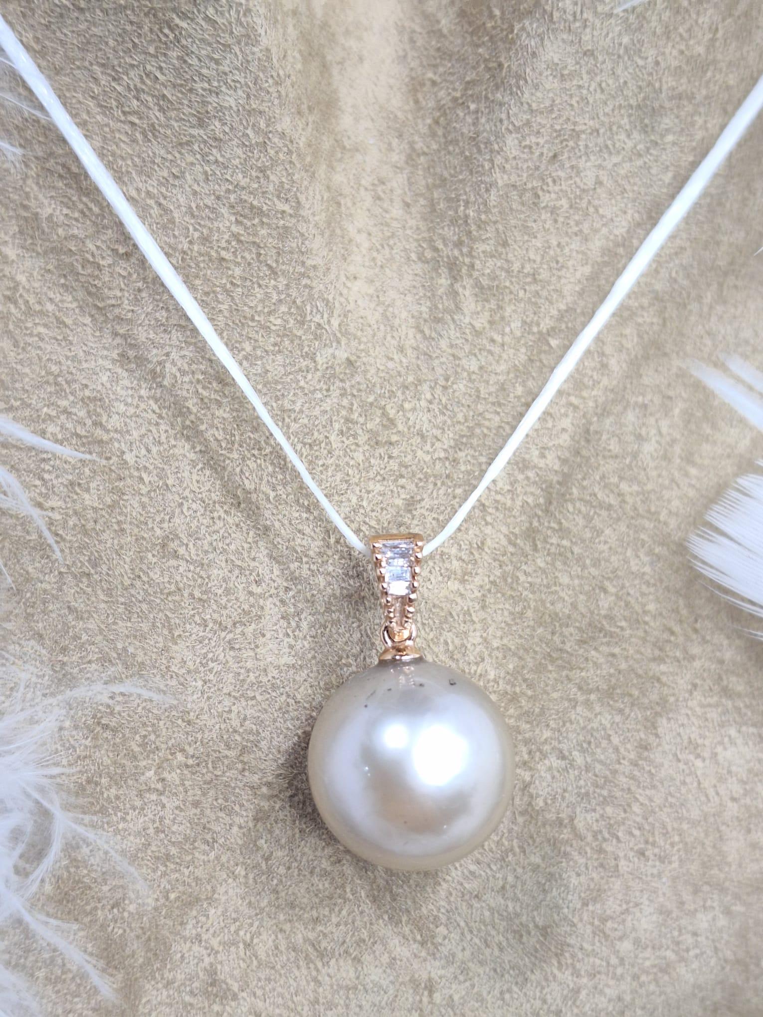 Women's GILIN 18K Rose Gold Diamond Pendant with Pearl For Sale