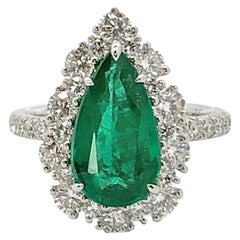 Gilin 18k White Gold 2.35 Carat Zambia Vivid Green Zambian Emerald Diamond Ring