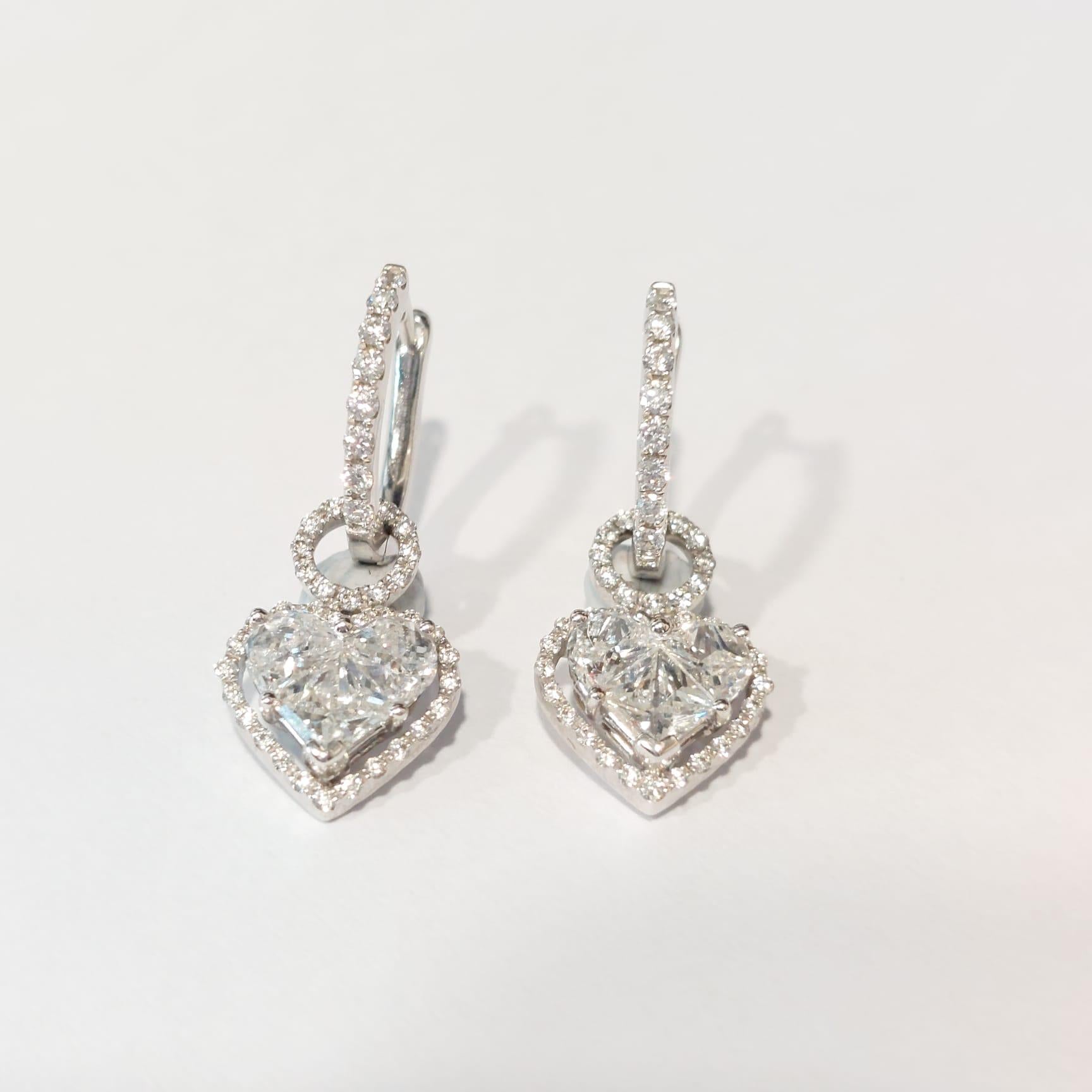 Round Cut GILIN 18K White Gold Diamond Earring For Sale