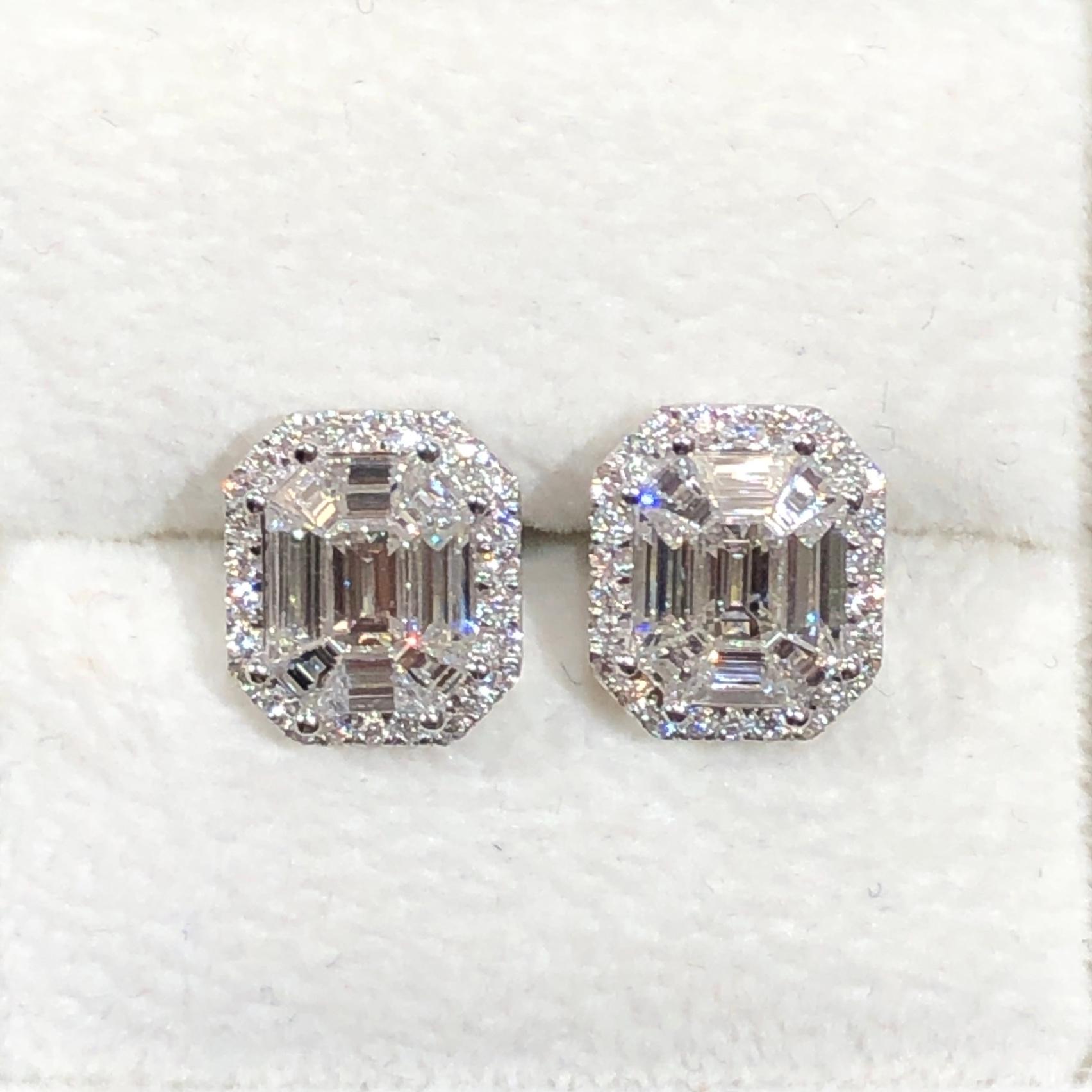 Women's or Men's GILIN 18K White Gold Diamond Earring For Sale