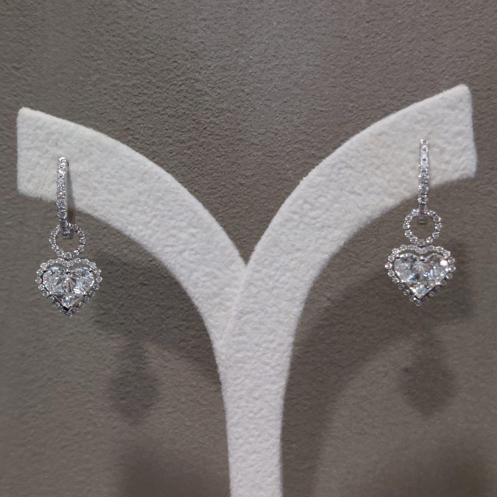 GILIN 18K White Gold Diamond Earring For Sale 2