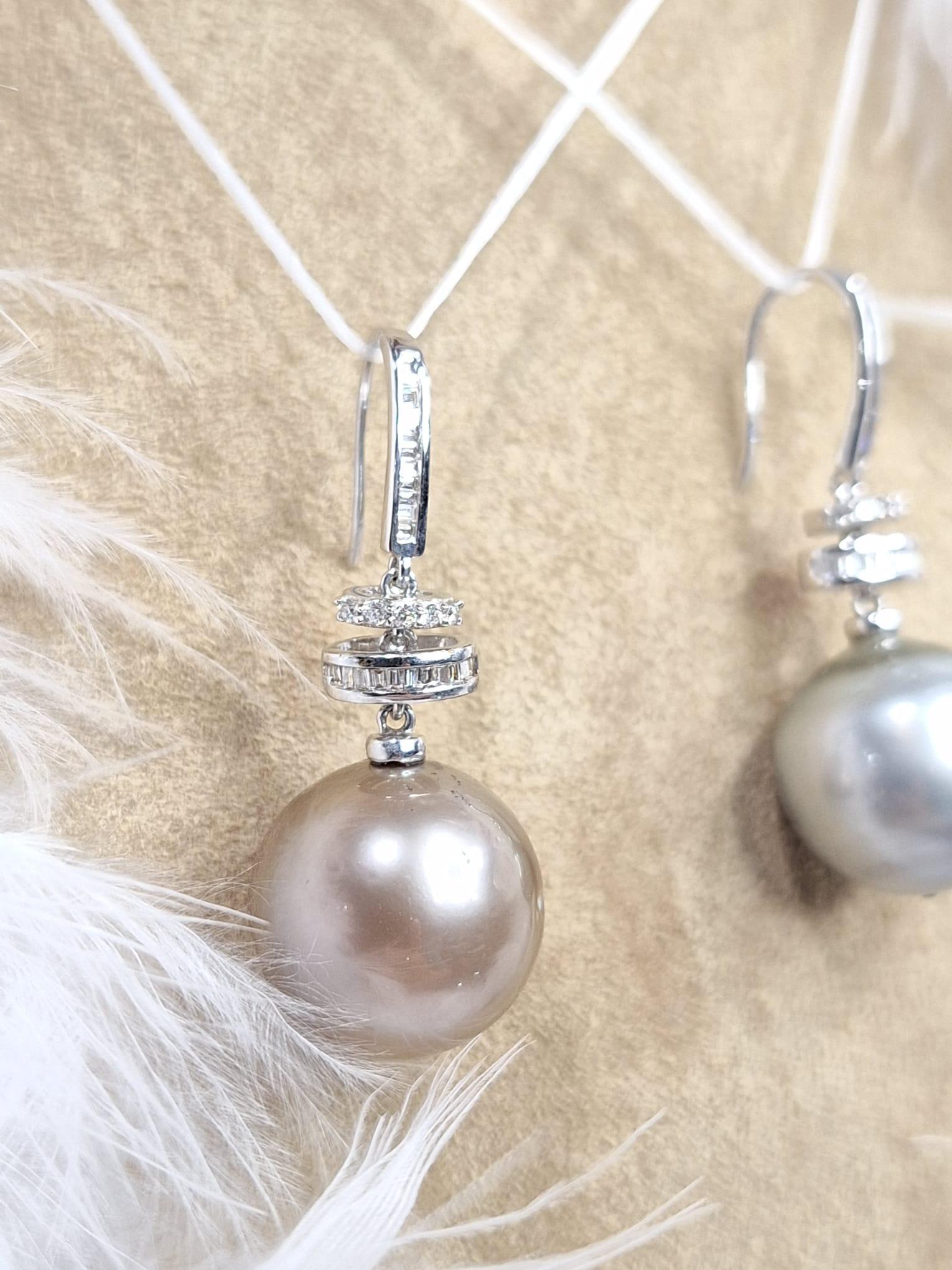 Women's GILIN 18K White Gold Diamond Earring with Pearl For Sale
