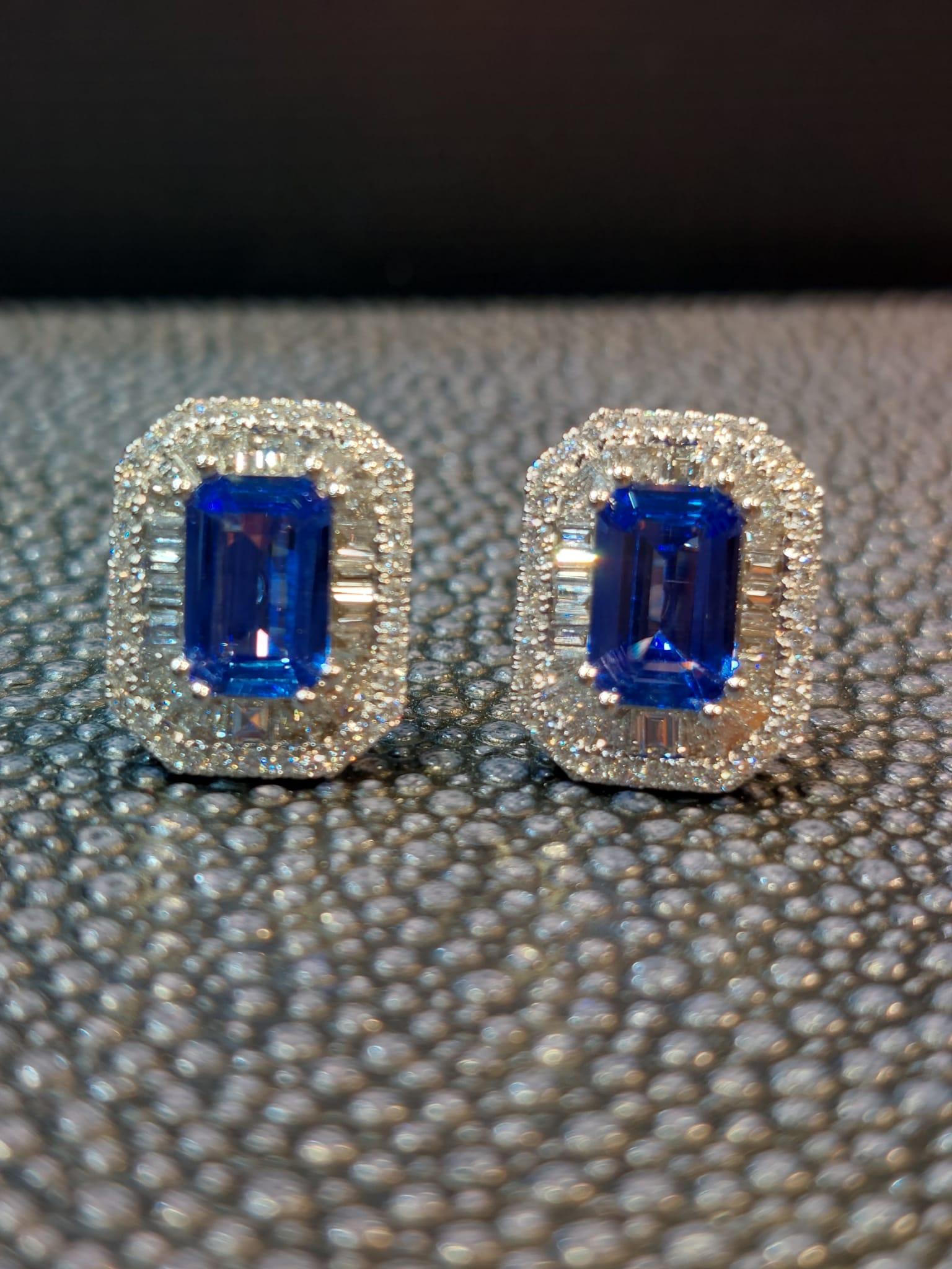 GILIN 18K White Gold Diamond Earring with Tanzanite In New Condition For Sale In Central, HK