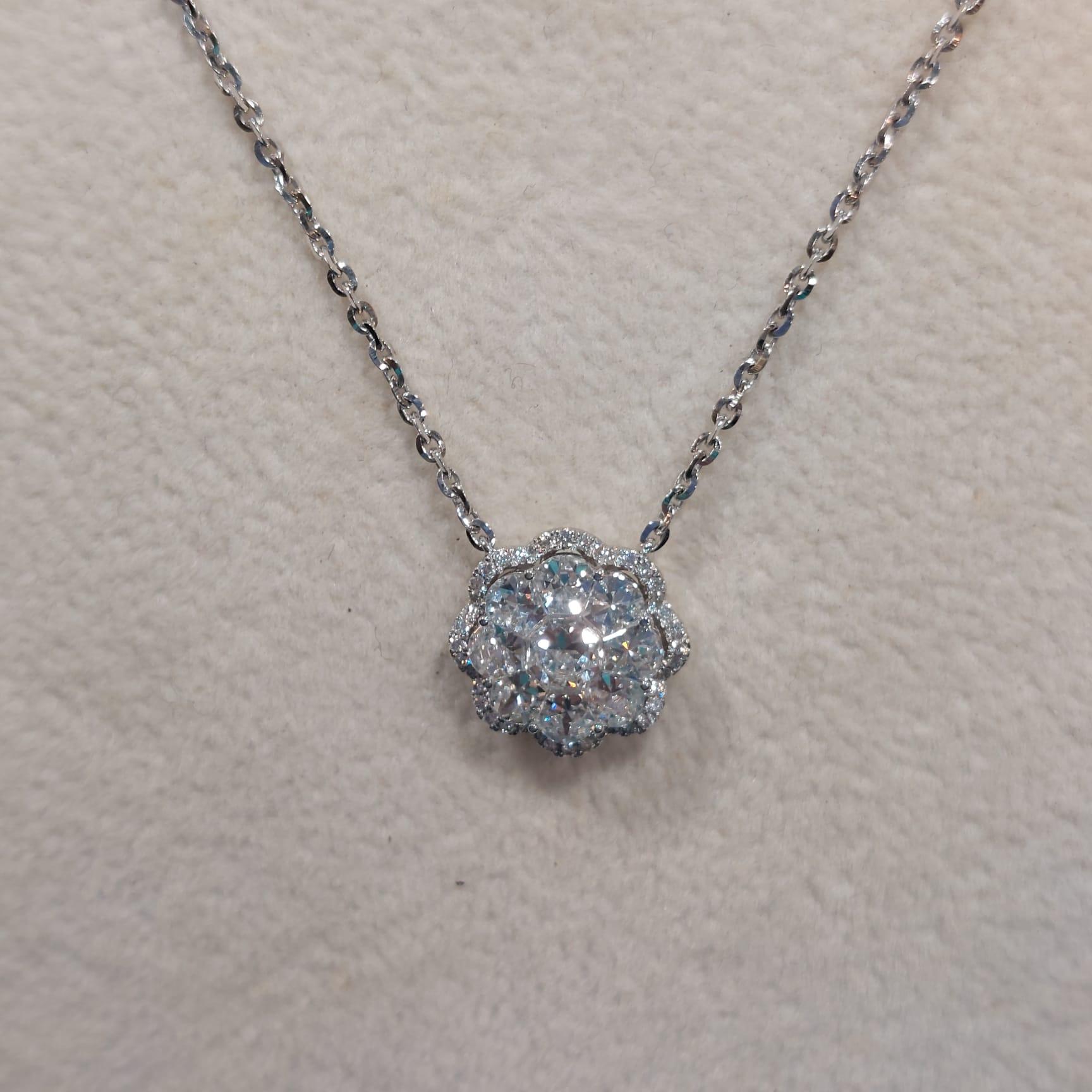 Gilin 18Karat White Gold Diamond Necklace In New Condition For Sale In Central, HK