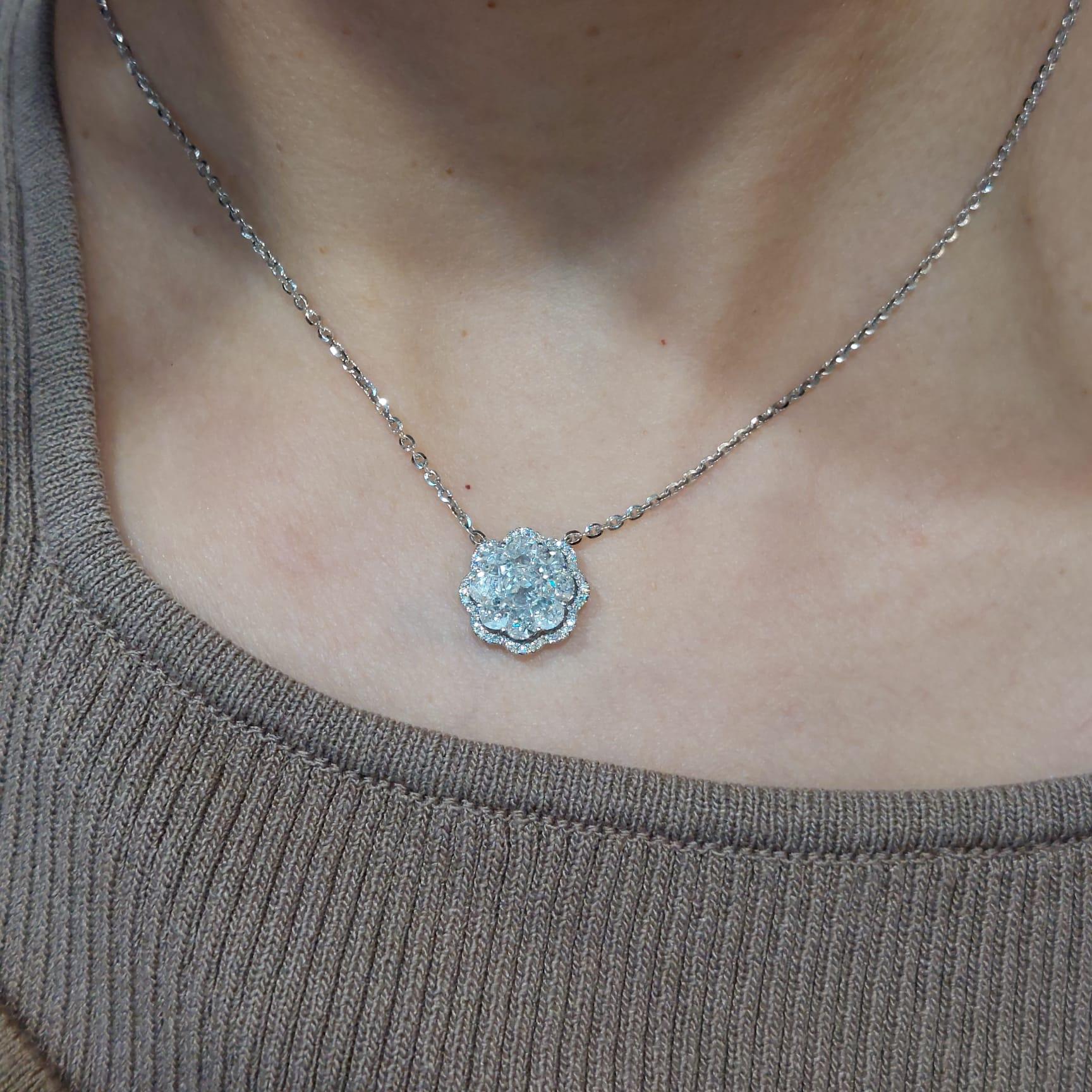 Gilin 18Karat White Gold Diamond Necklace For Sale 1