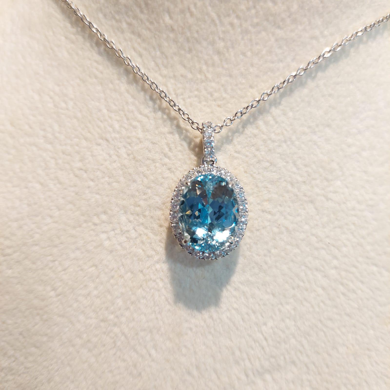 Oval Cut Gilin 18k White Gold Diamond Pendant with Aquamarine For Sale