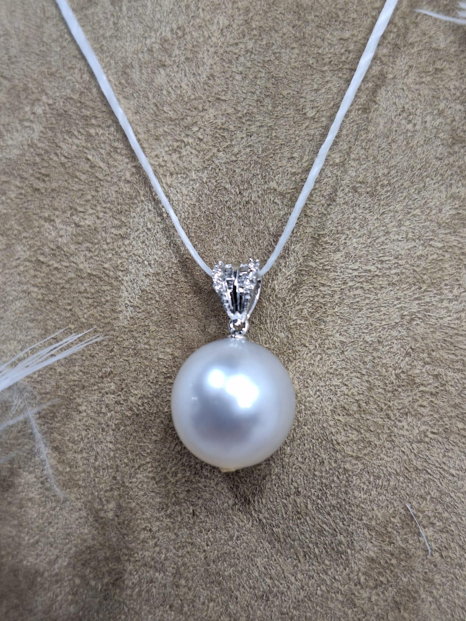 Modern GILIN 18K White Gold Diamond Pendant with Pearl For Sale
