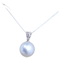GILIN 18K White Gold Diamond Pendant with Pearl