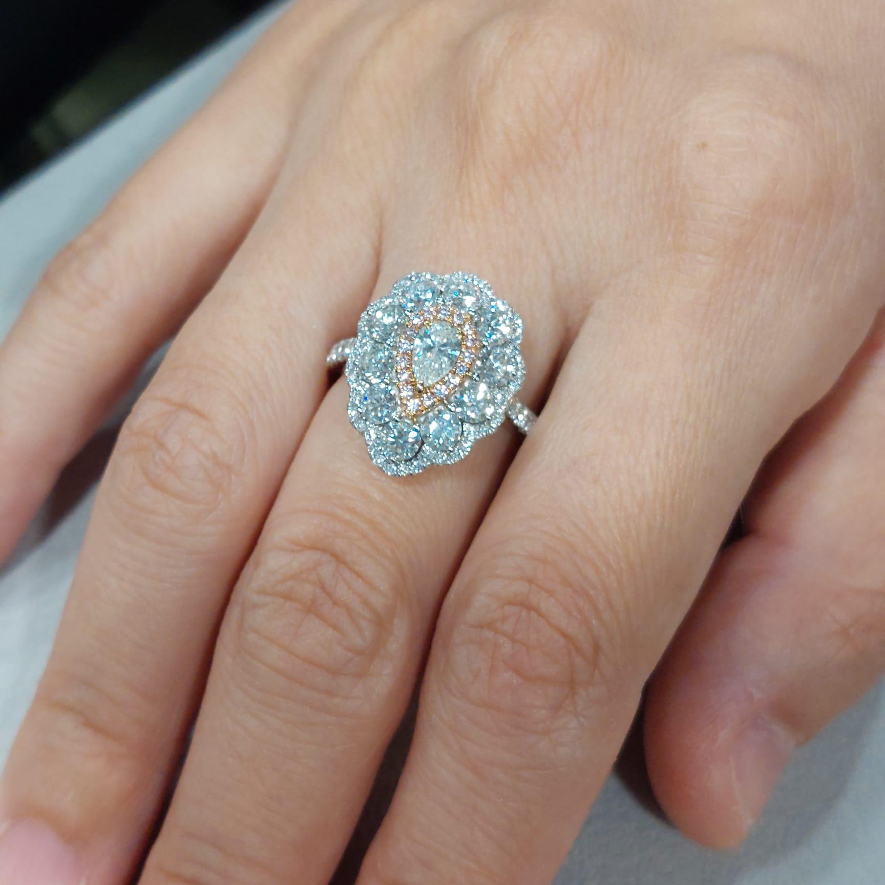 Gilin 18k White Gold Diamond Ring For Sale 1