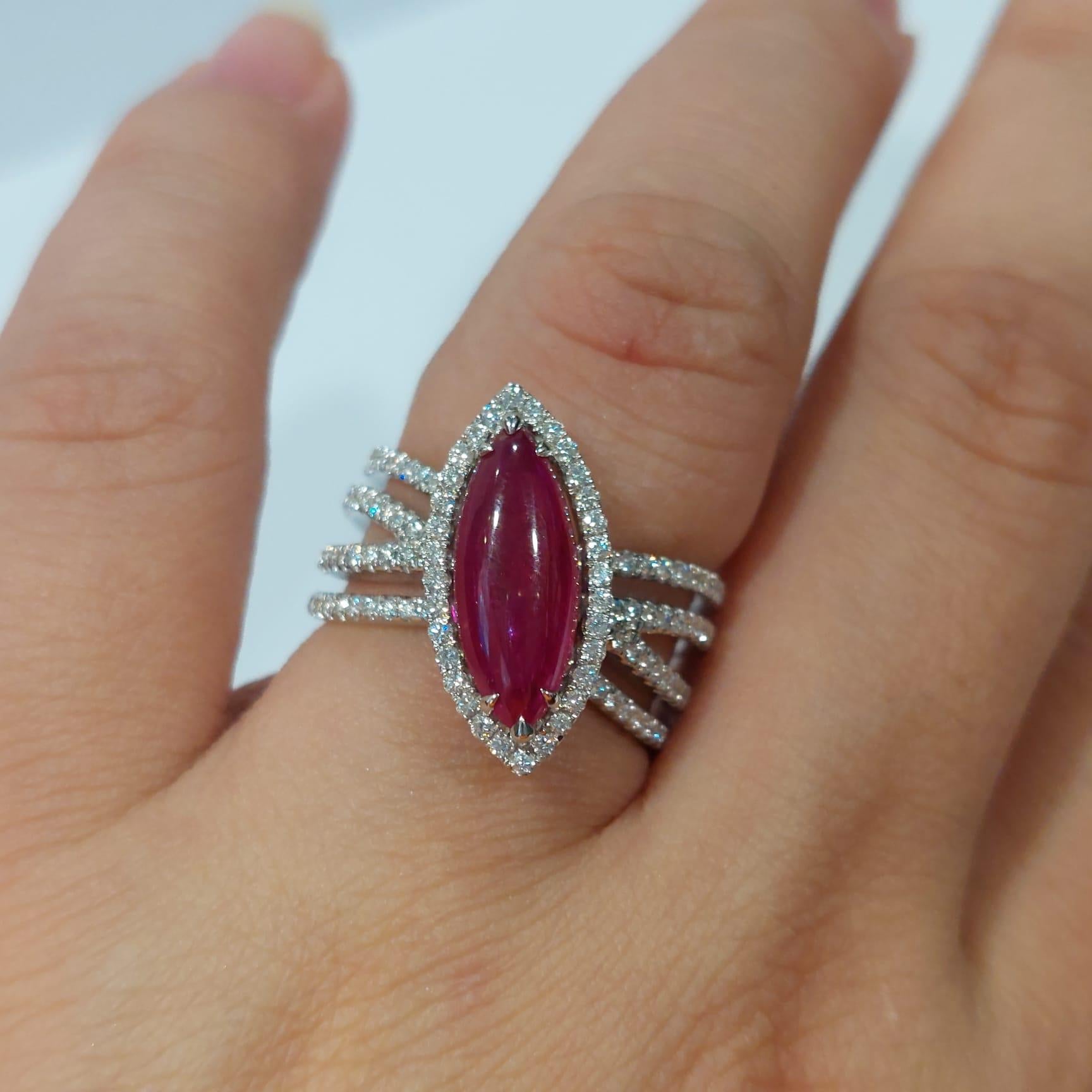 Brilliant Cut Gilin 18k White Gold Diamond Ring with Ruby For Sale