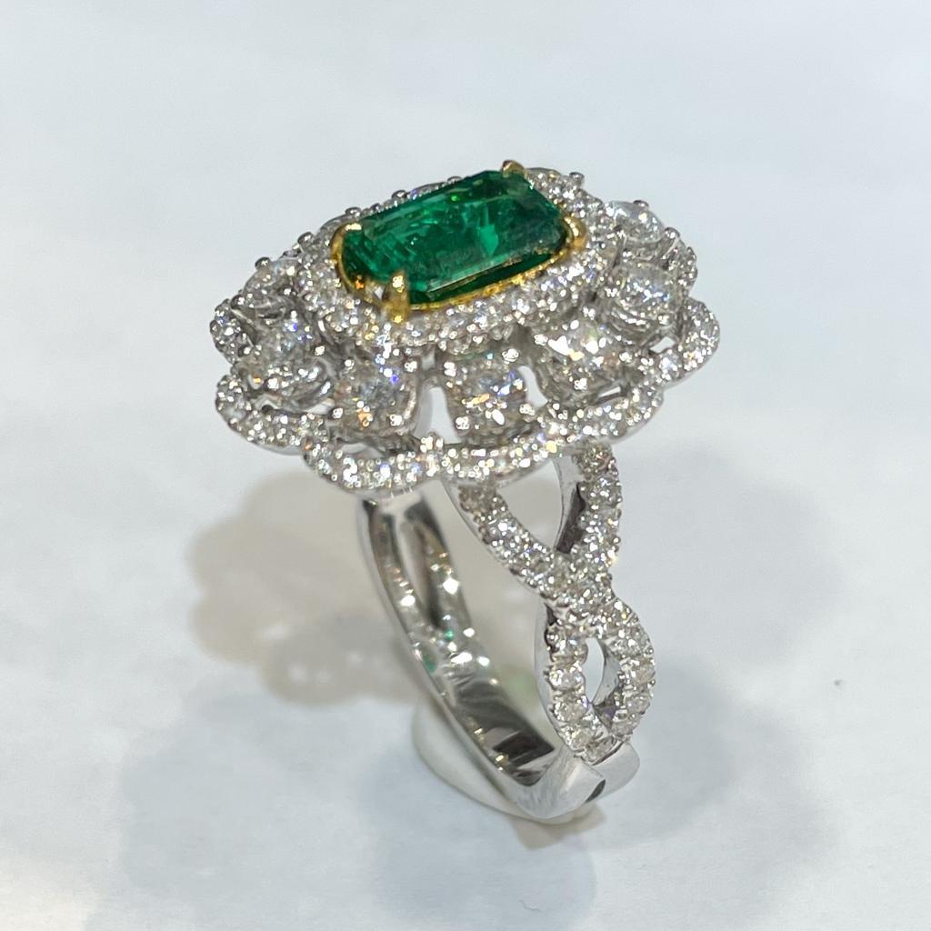 Modern GILIN 18K White Gold Emerald Diamond Ring For Sale