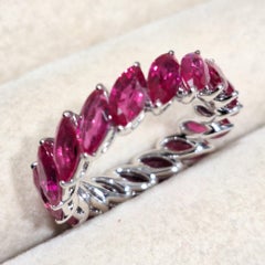 GILIN 18K White Gold Ring with Ruby