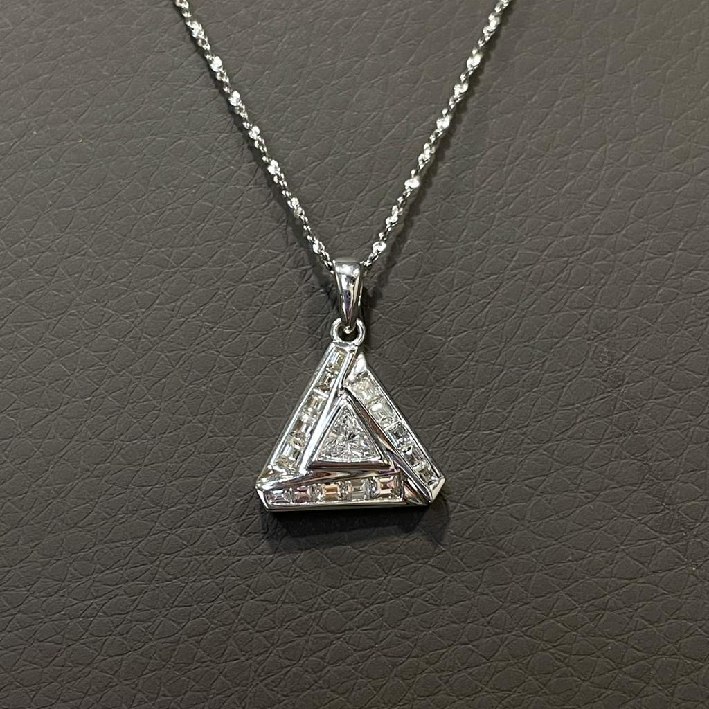 GILIN 18K White Gold Triangle Shaped Diamond Pendant Necklace For Sale 3