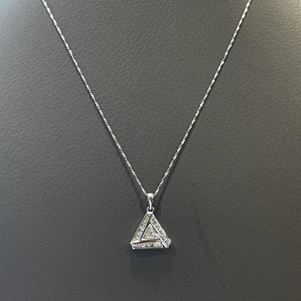 GILIN 18K White Gold Triangle Shaped Diamond Pendant Necklace For Sale 2
