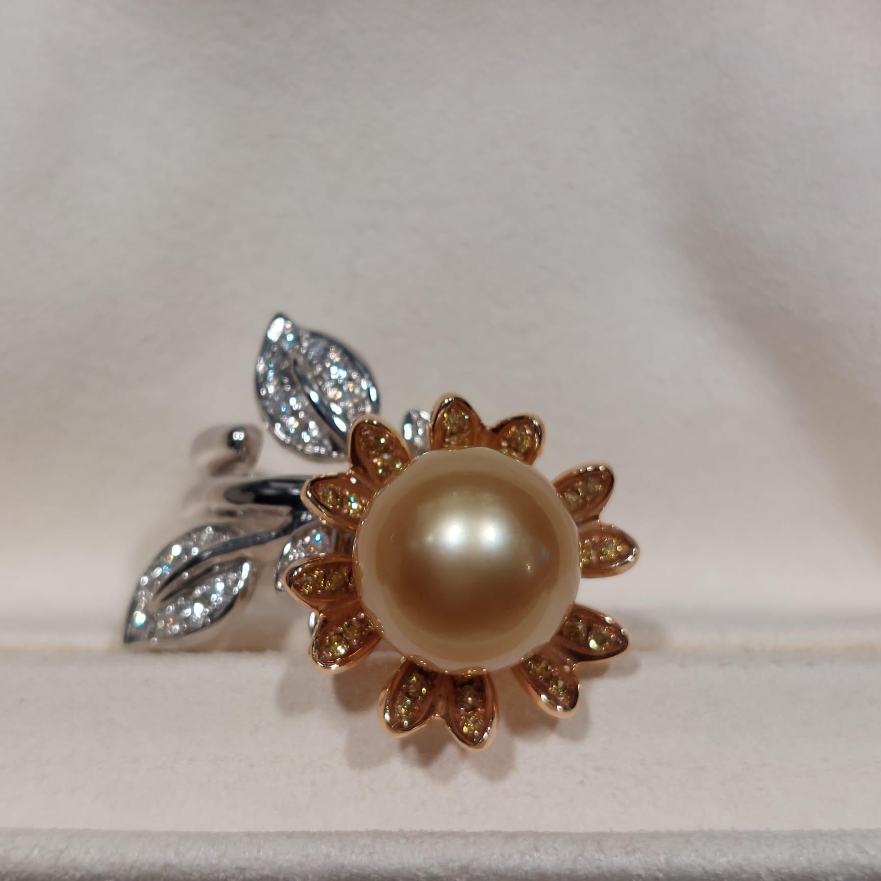 Modern Gilin 18 Karat White Rose Gold Diamond Ring with Pearl For Sale