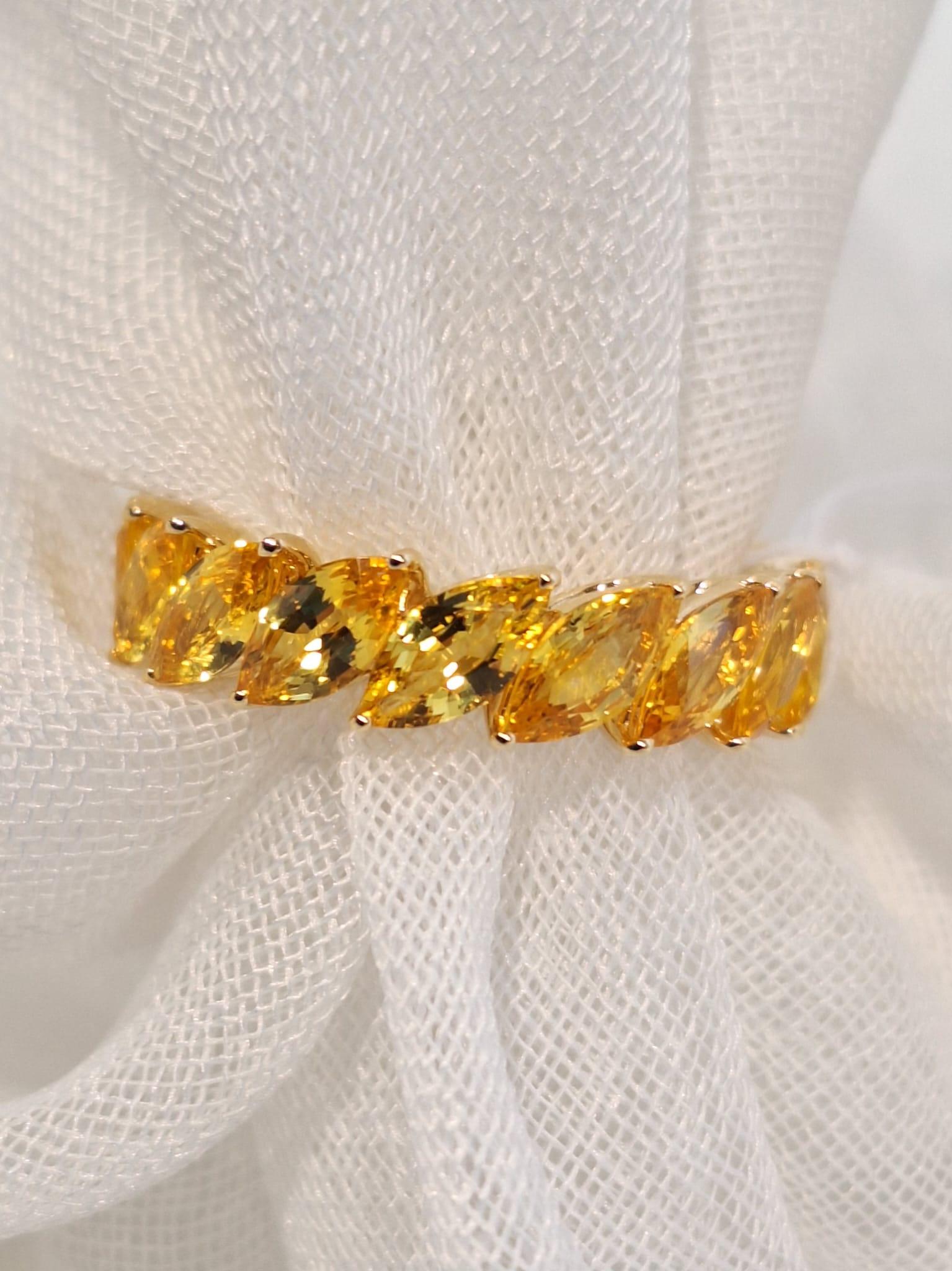 GILIN Bague en or jaune 18 carats avec saphir jaune en vente 2