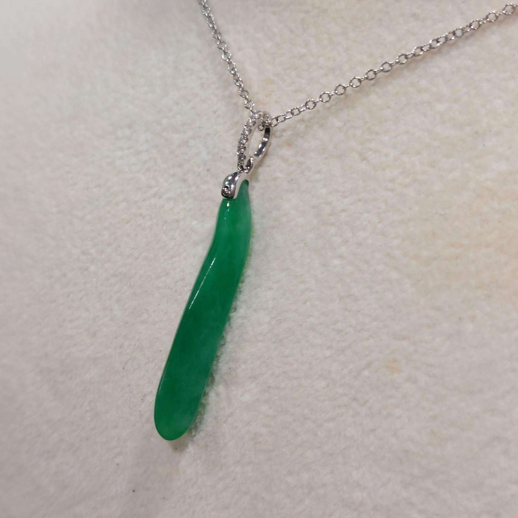 GILIN Natural Green Jadeite Jade 'La-jiao' Diamond Pendant In New Condition For Sale In Central, HK