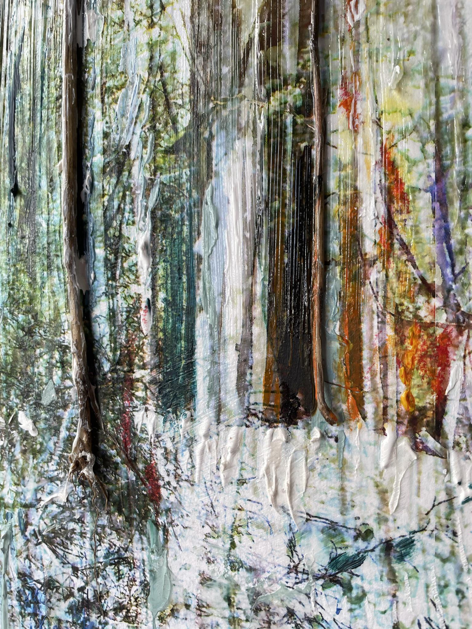 Die Hölzer sind im Wald gehalten (Grau), Landscape Painting, von Gill Storr