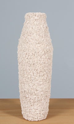 Gilles Caffier “Popcorn”. Vase of unglazed ceramics