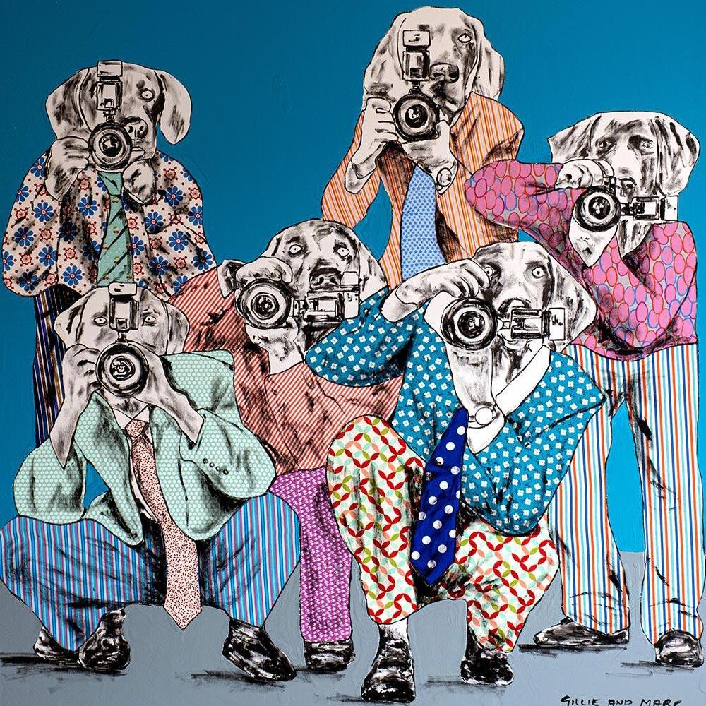 Stampa animale - Edizione limitata - Arte - Gillie e Marc - Paparazzi Dogs - Figurative Print Grigio di Gillie and Marc Schattner