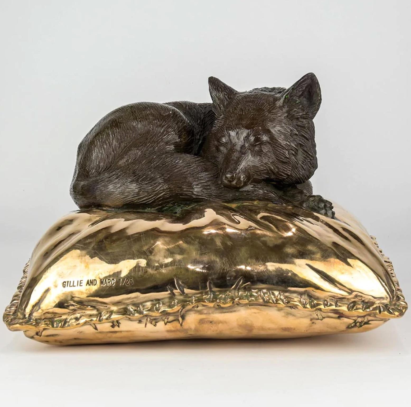 Autentica scultura in bronzo della volpe rossa addormentata, in edizione limitata, di Gillie e Marc in vendita 7