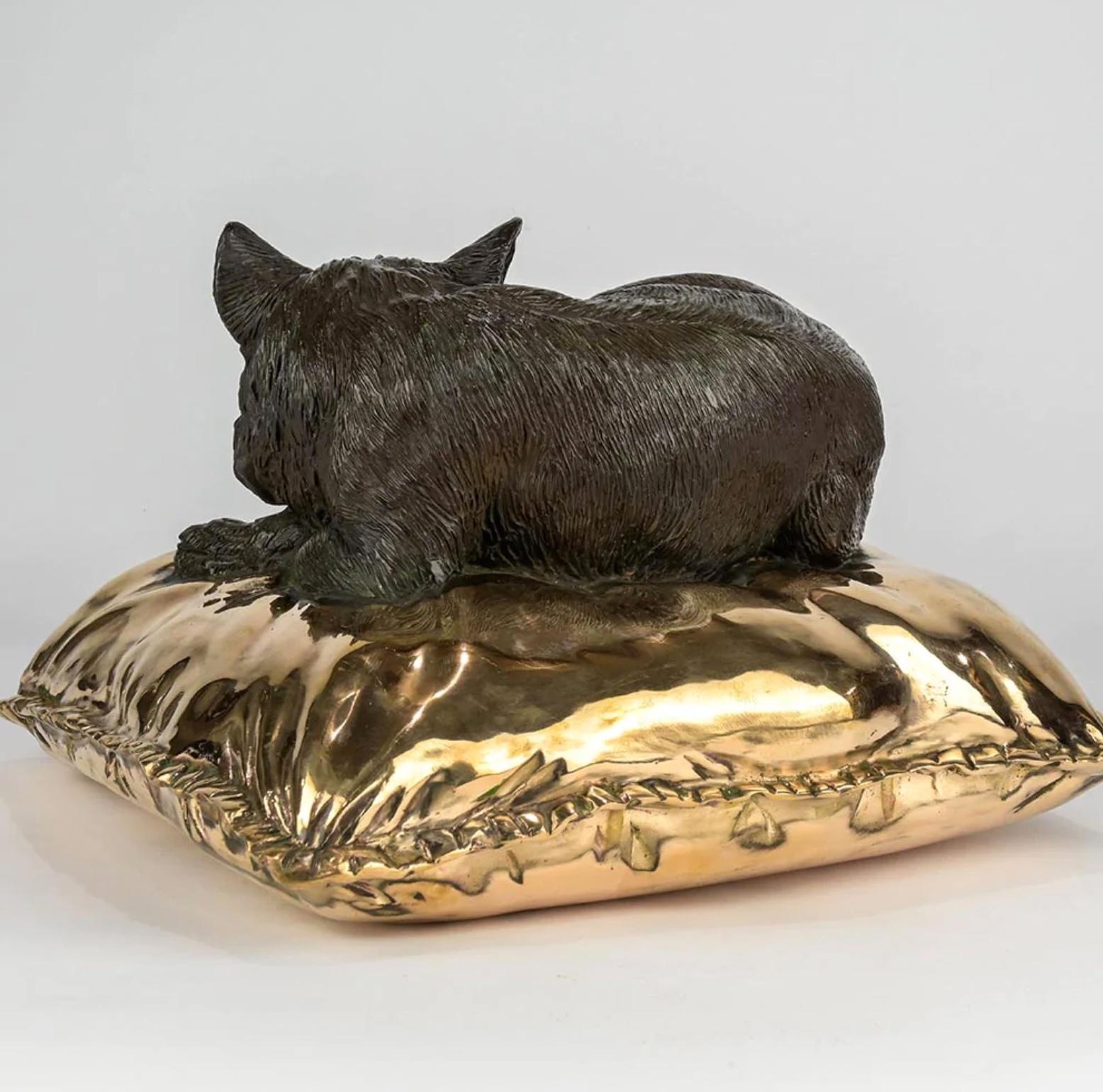 Autentica scultura in bronzo della volpe rossa addormentata, in edizione limitata, di Gillie e Marc in vendita 2