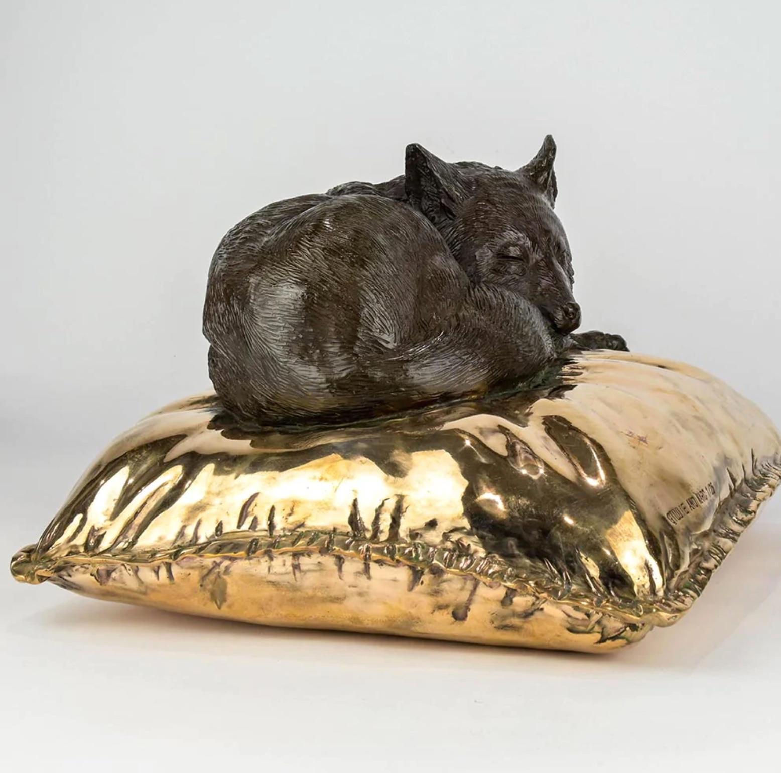 Autentica scultura in bronzo della volpe rossa addormentata, in edizione limitata, di Gillie e Marc in vendita 3