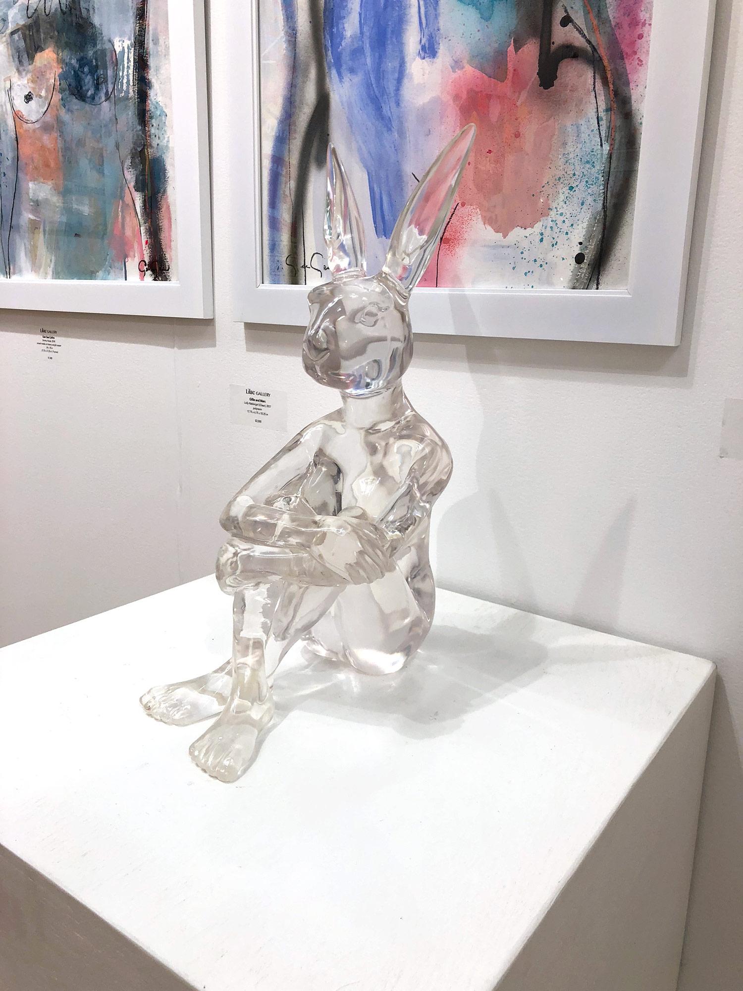 Lolly Kaninchenmädchen (Clear) (Pop-Art), Sculpture, von Gillie and Marc Schattner