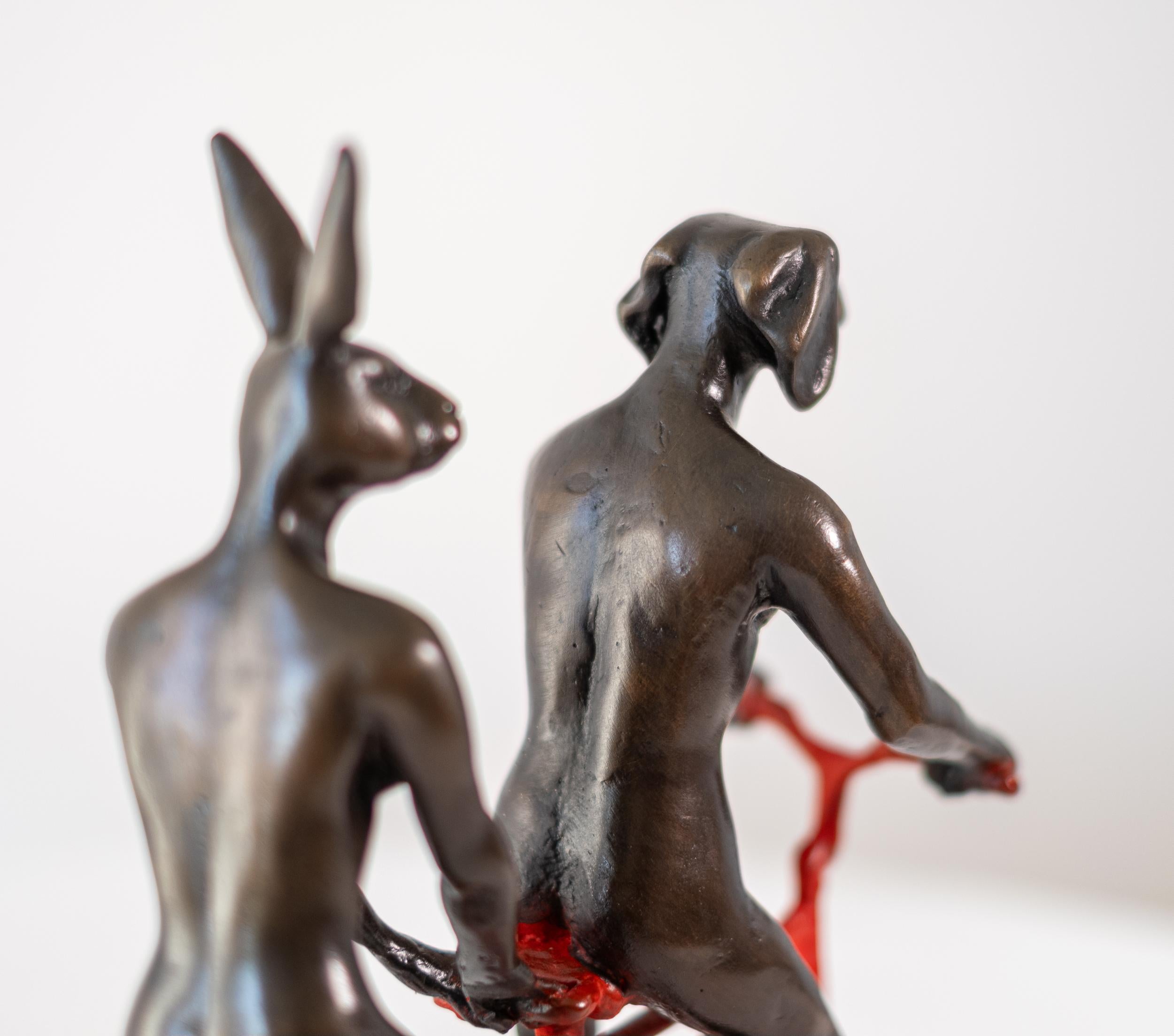 Ils aimaient rouler ensemble à Paris 24/100 - sculpture figurative en bronze en vente 7