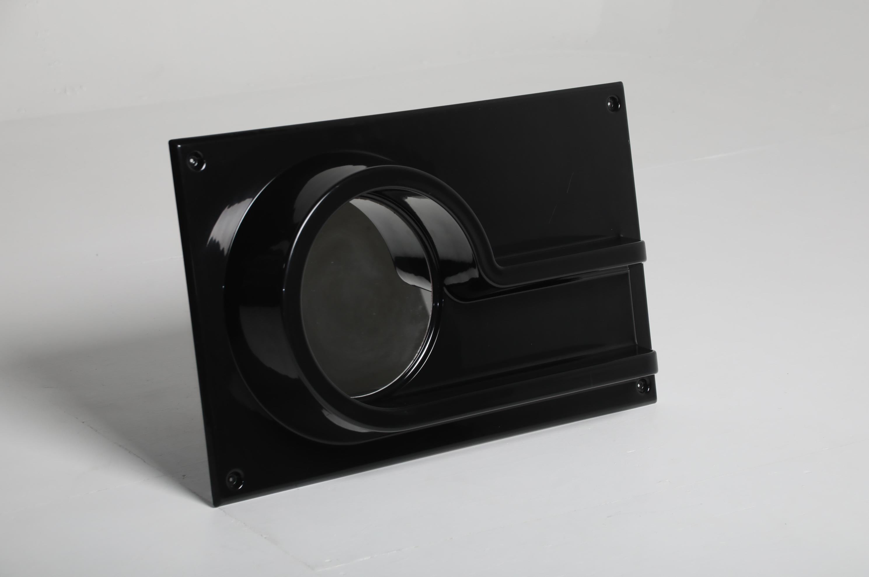 Gillis Lundgren Wandspiegel mit integriertem Regal für IKEA, 1970er Jahre (Moderne der Mitte des Jahrhunderts) im Angebot