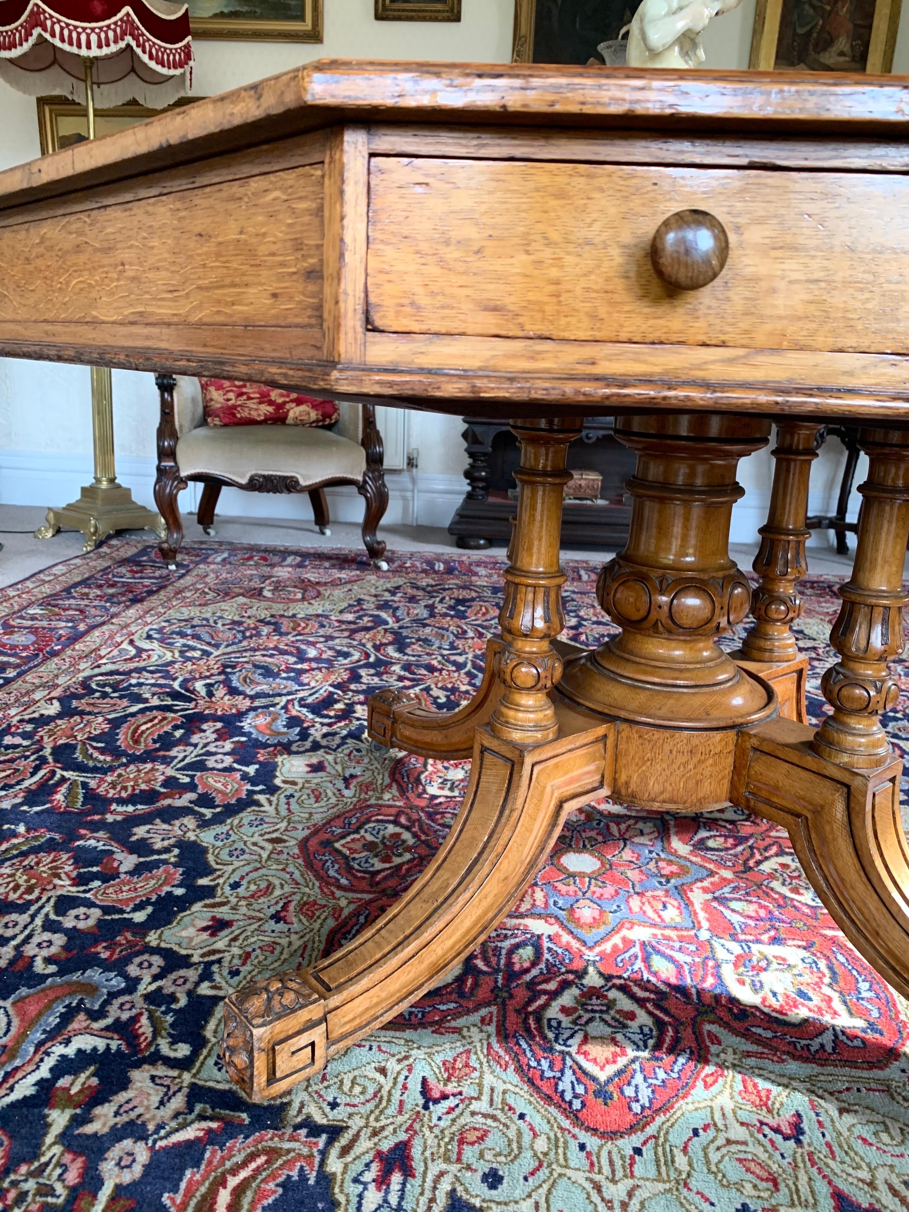 Gillow and Co. Oak Octagonal Table, England, circa 1860 In Good Condition For Sale In Oxford, GB