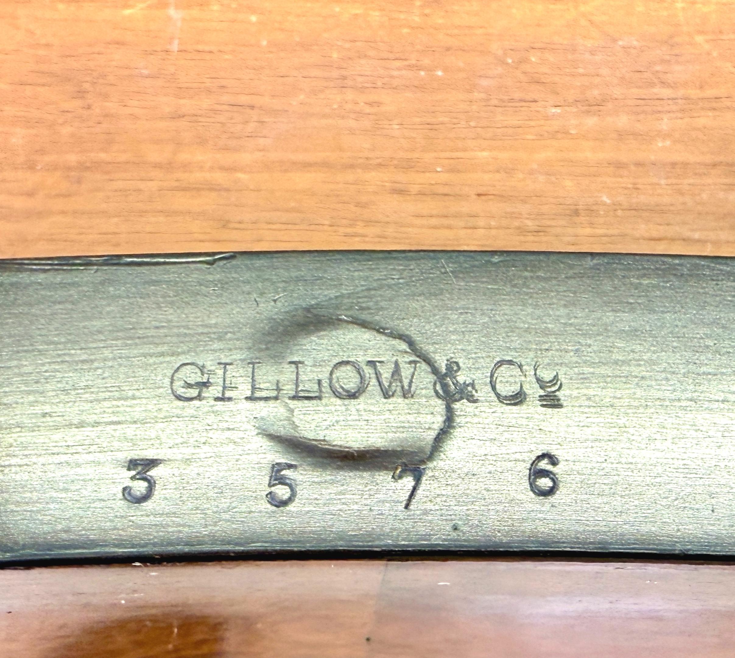 Table à écrire Gillow en noyer du 19e siècle en vente 3