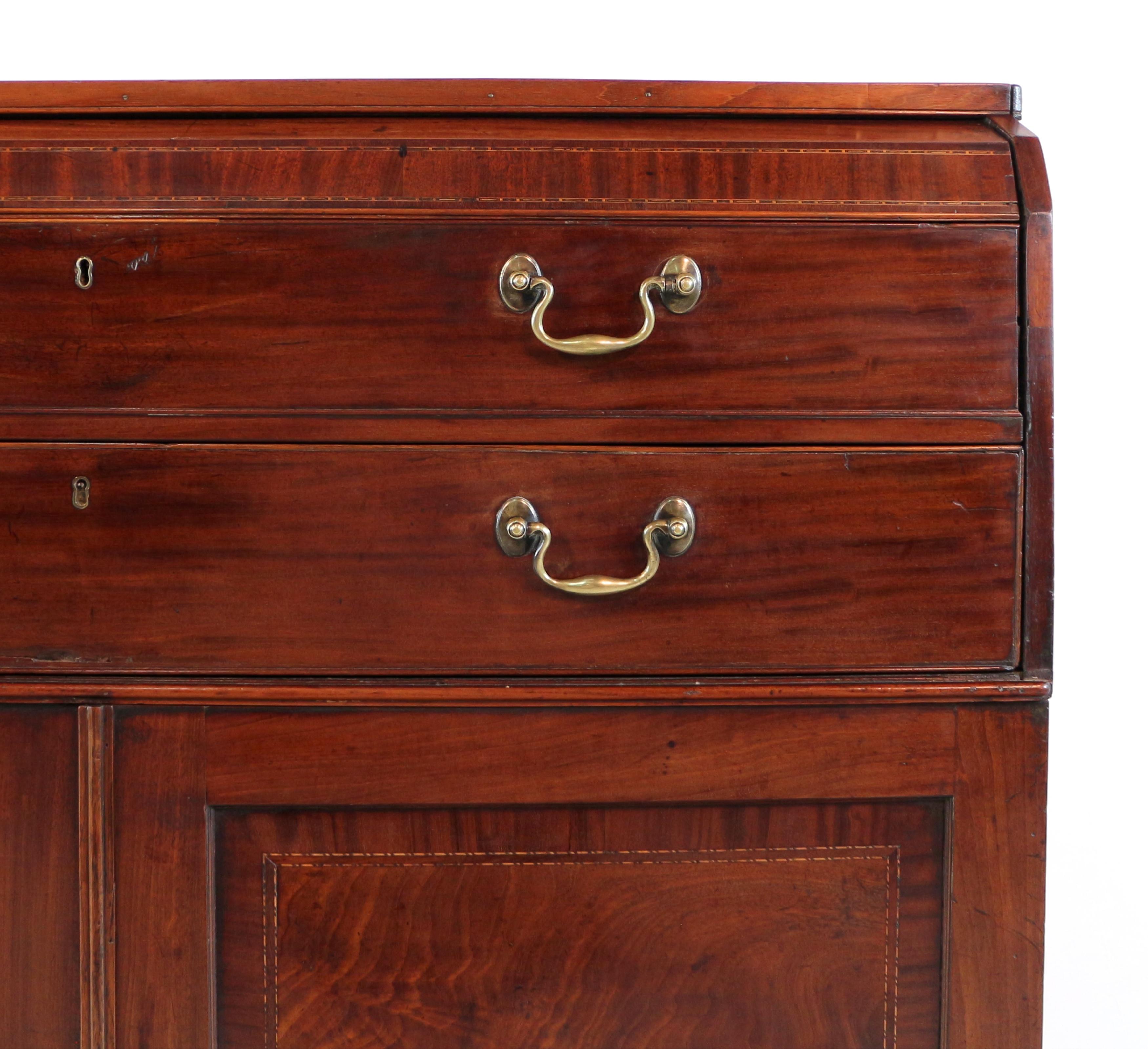 Gillows Antique English George III Mahogany Secretaire Low Press Cupboard In Fair Condition For Sale In Glasgow, GB