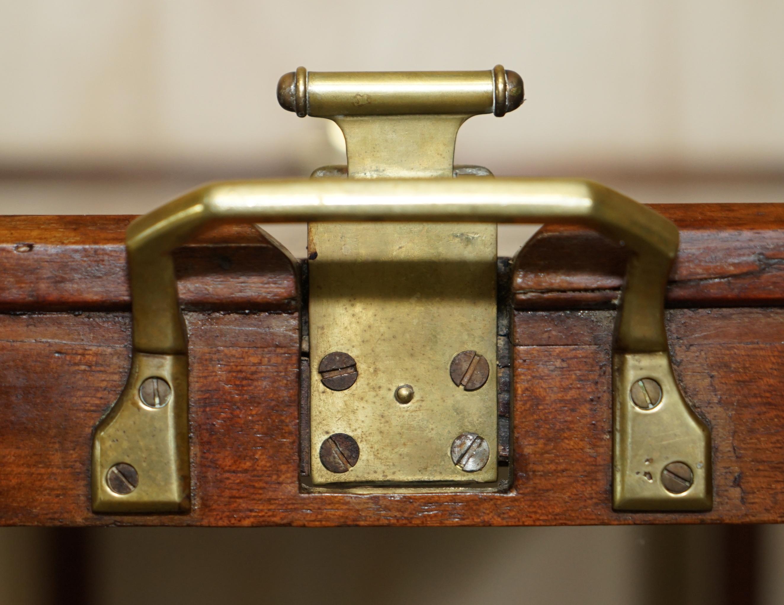 Antiker viktorianischer klappbarer Butlers-Kampagnen-Tabletttisch, Gillows zugeschrieben im Angebot 4