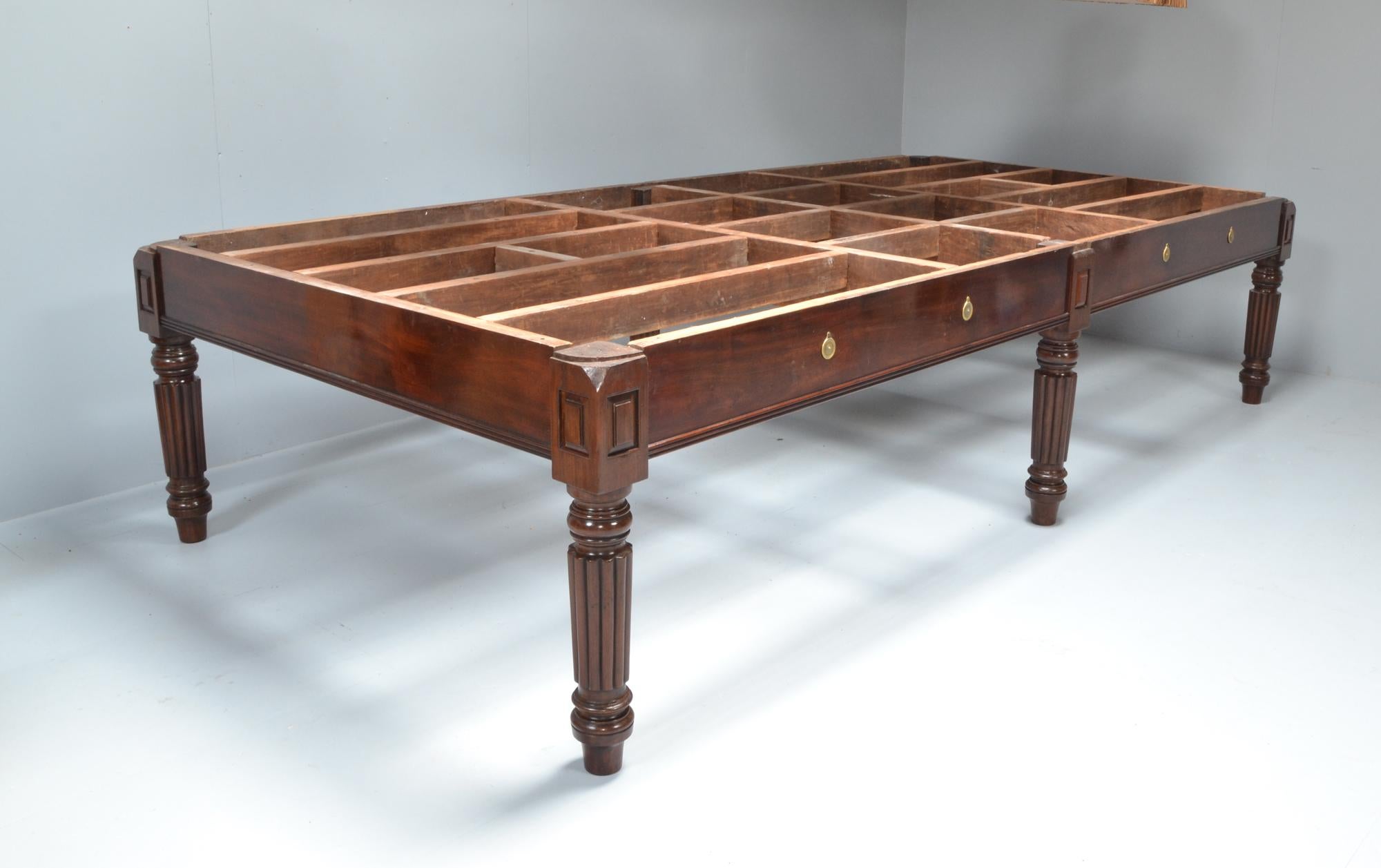 Early 19th Century Gillows Billiard Snooker POOL Table, circa 1820 For Sale